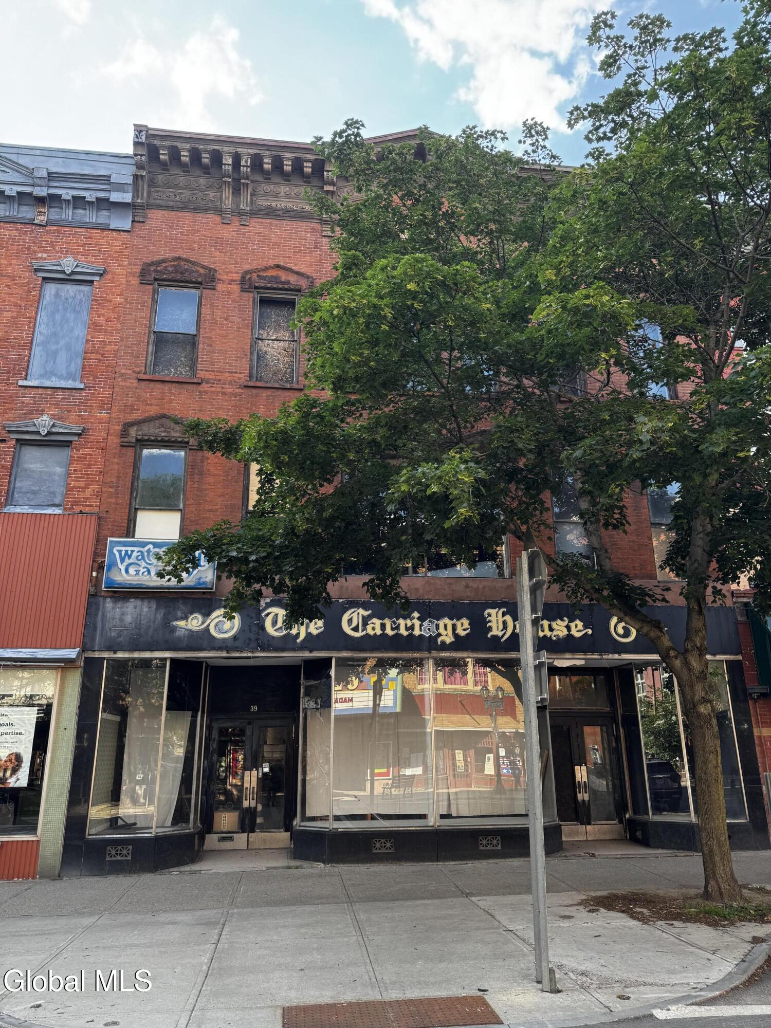 39 N Main Street — photo