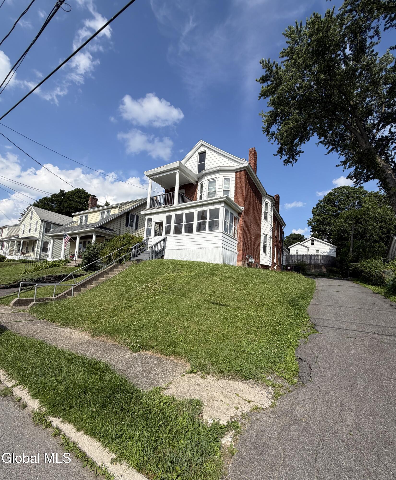 26 Kinloch Avenue, Unit 1 — photo