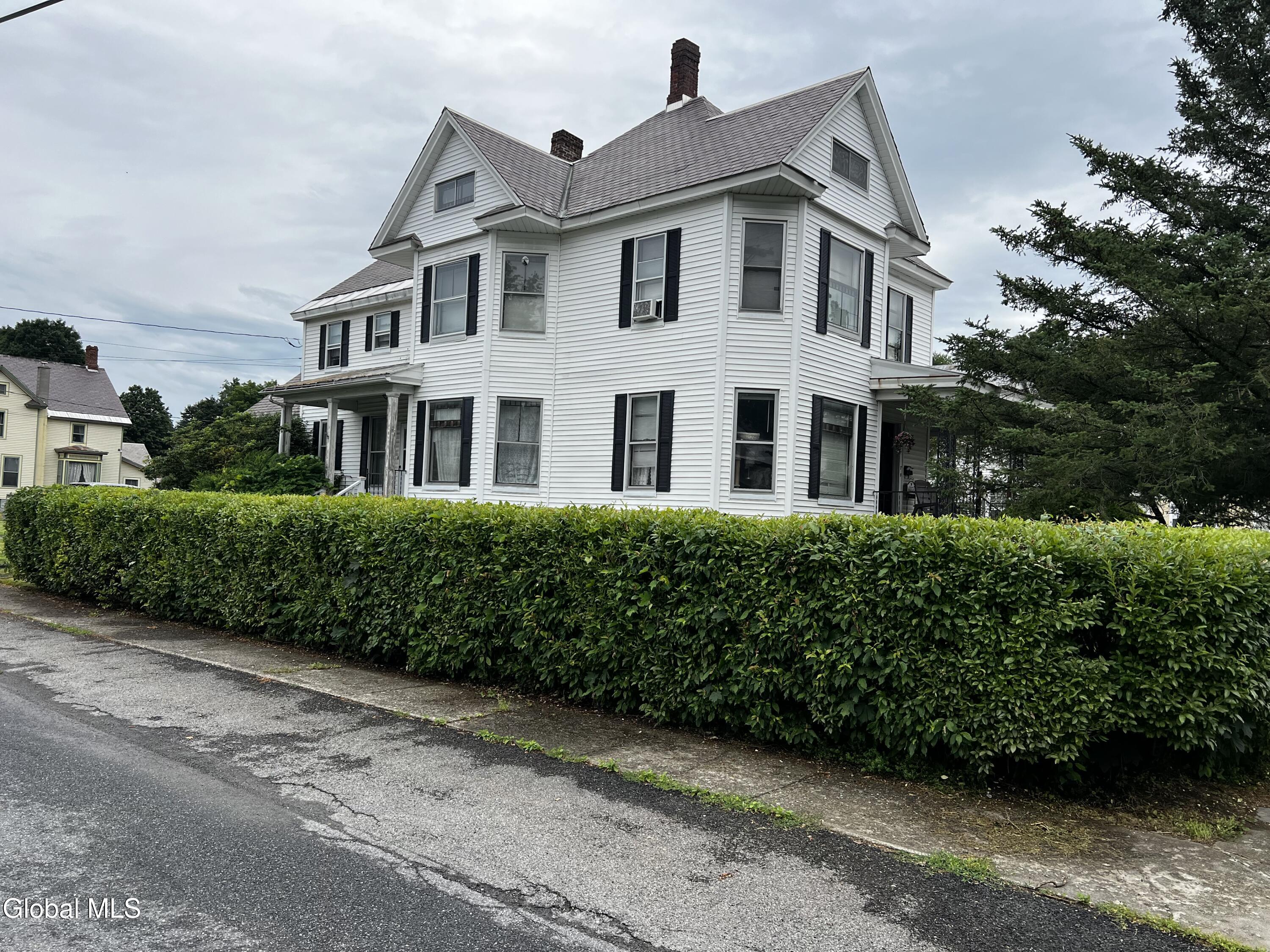 7 Irving Avenue — photo