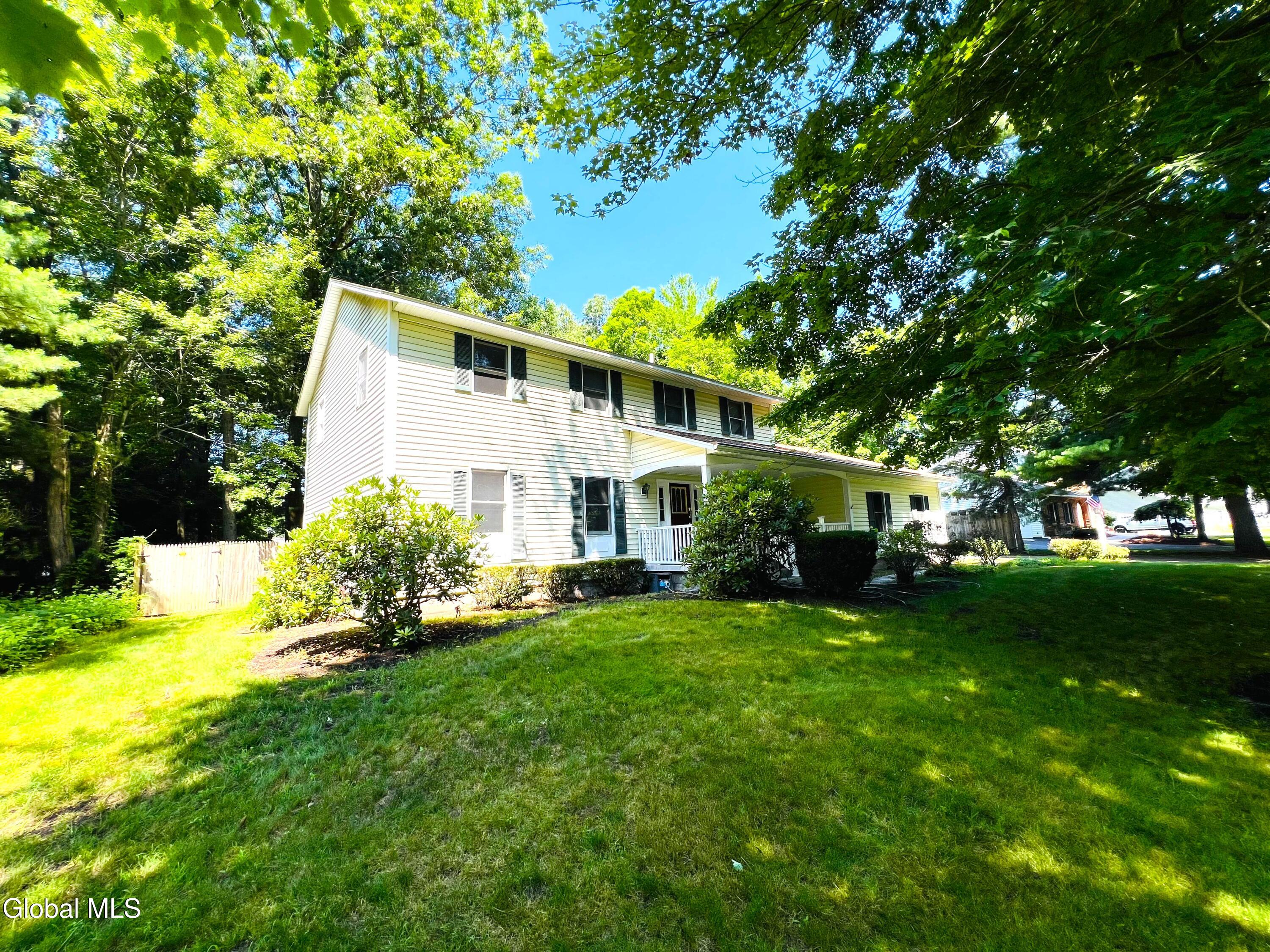 7 Woods Way — photo