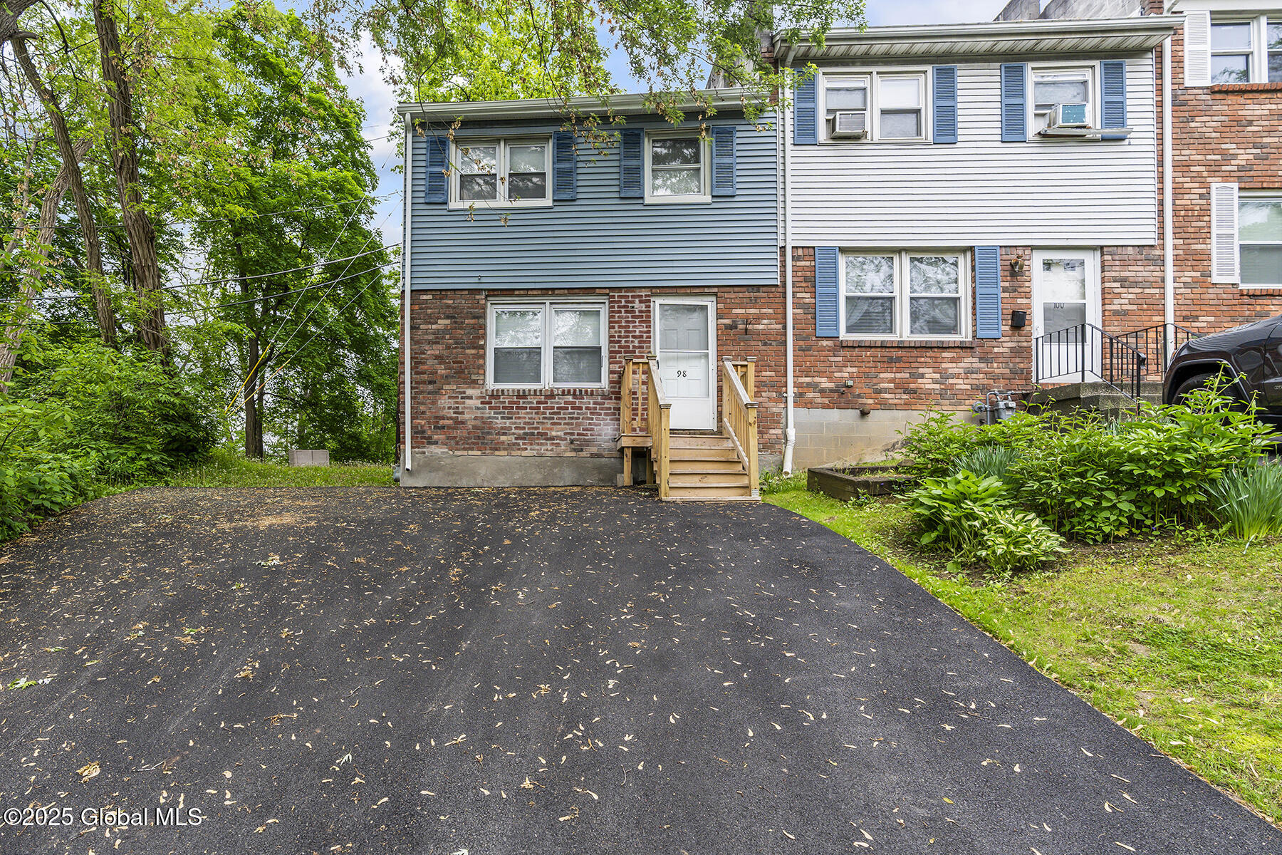 98 Mount Hope Drive — photo