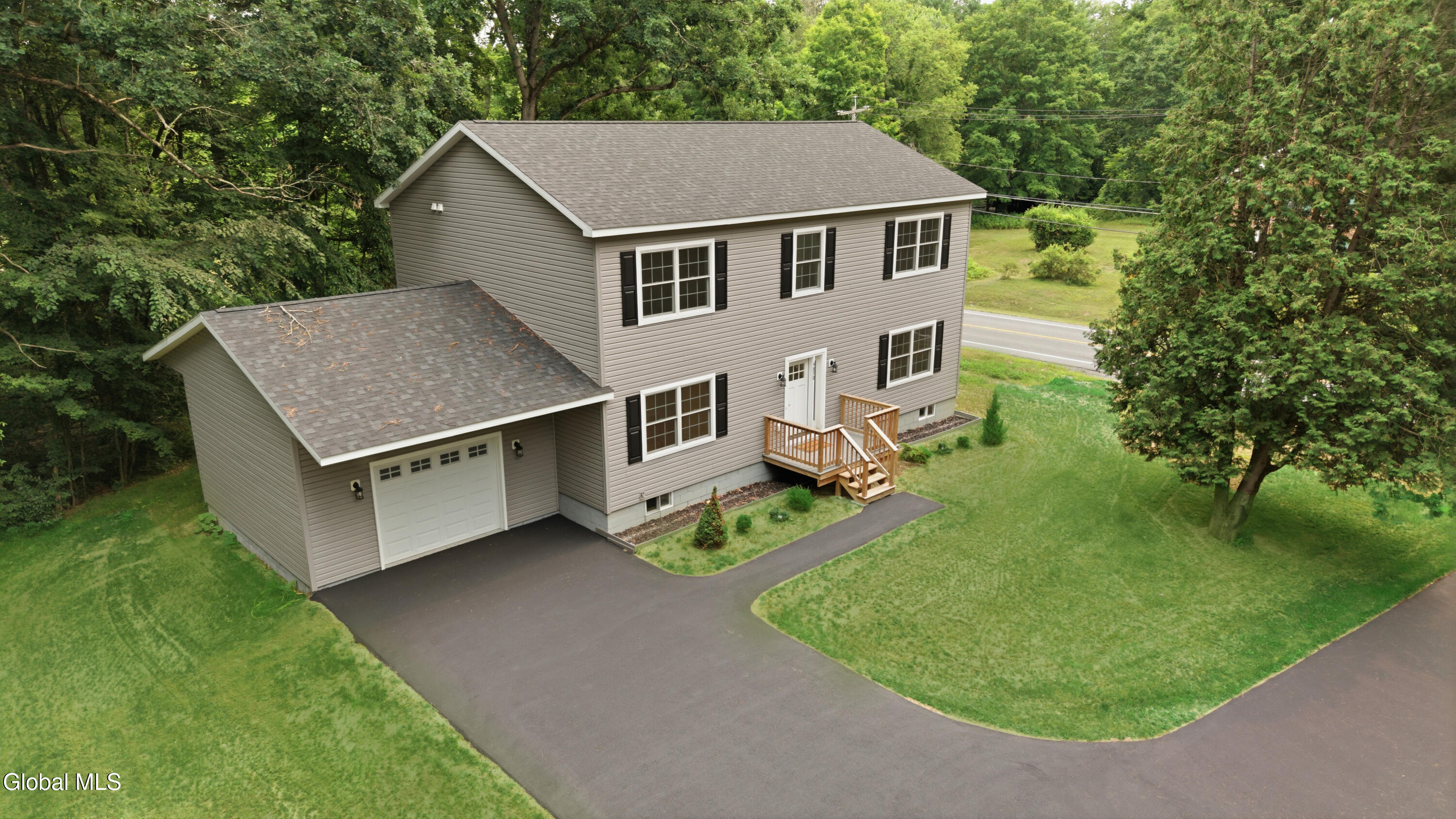 4870 Route 50 — photo
