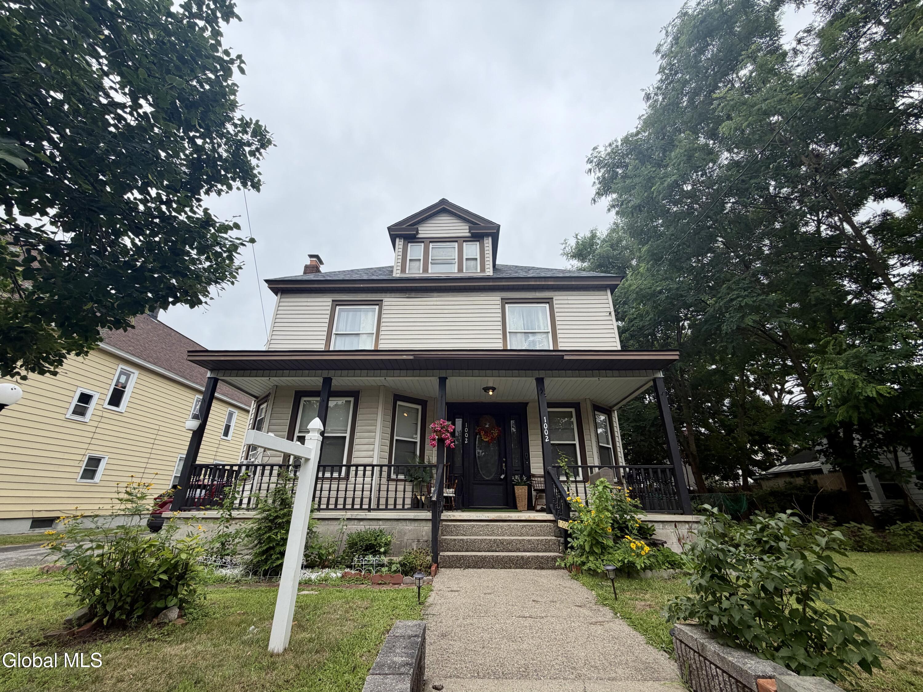 1002 Helderberg Avenue — photo