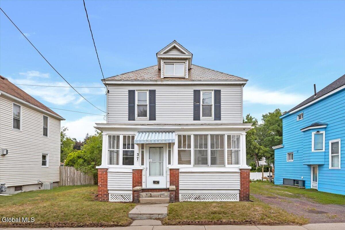 37 Chiswell Street — photo