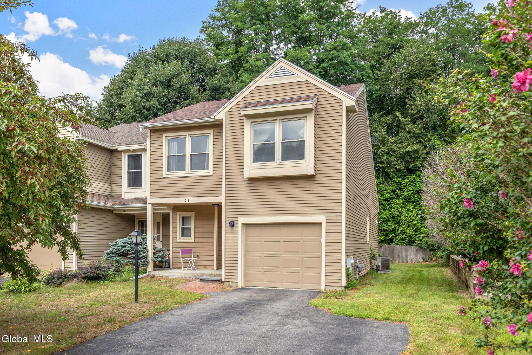 214 Walnut Lane — photo