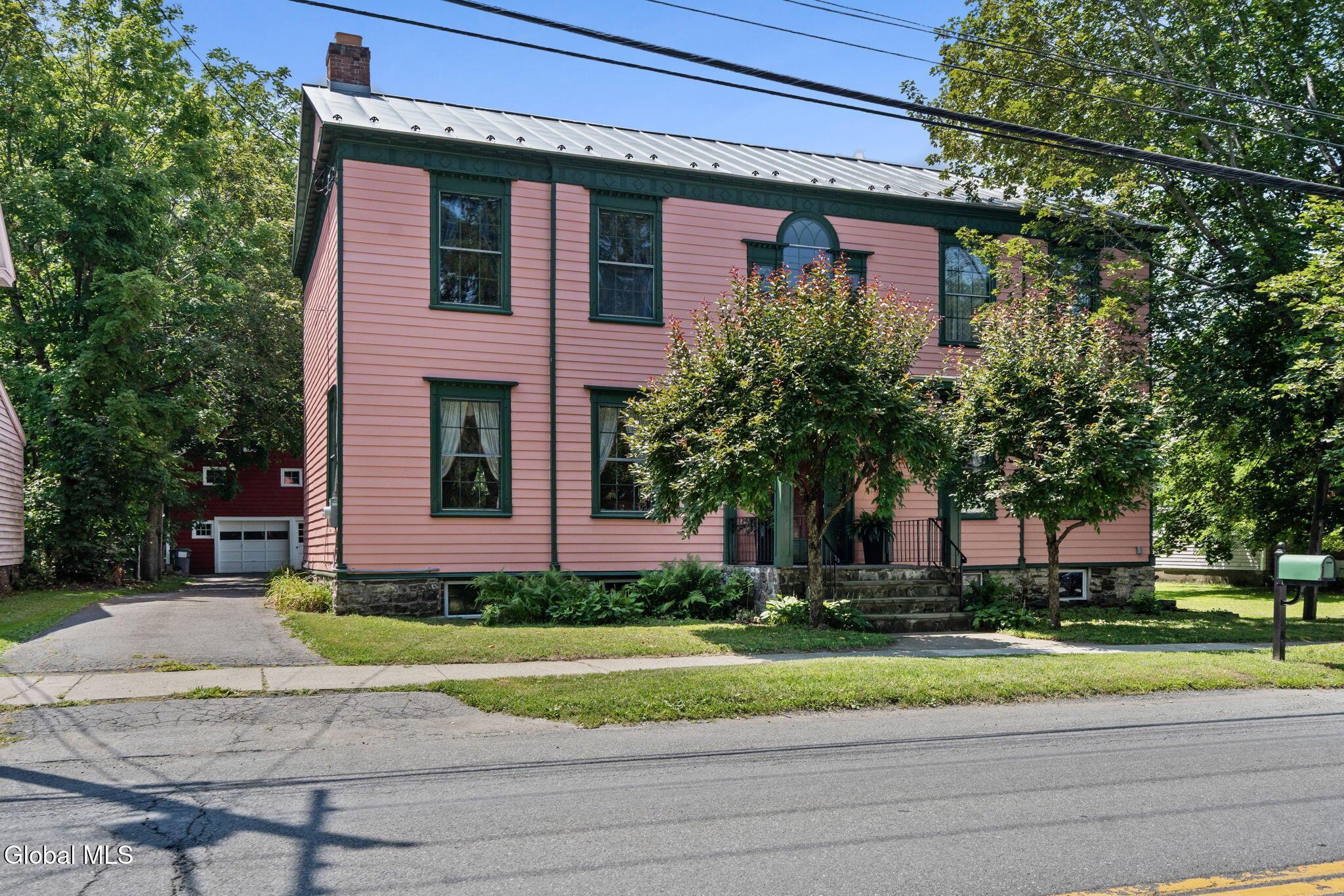 12 Church Street — photo