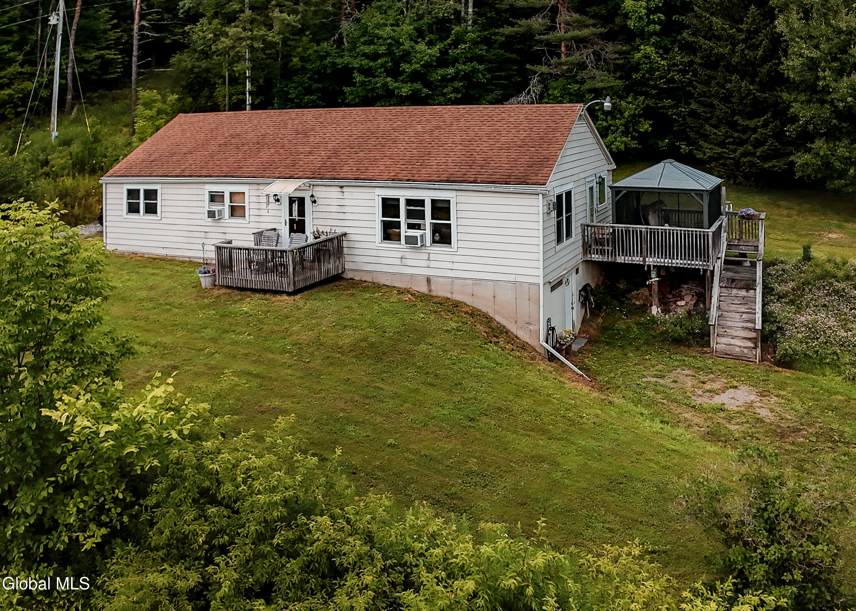 519 Shew Hollow Road — photo