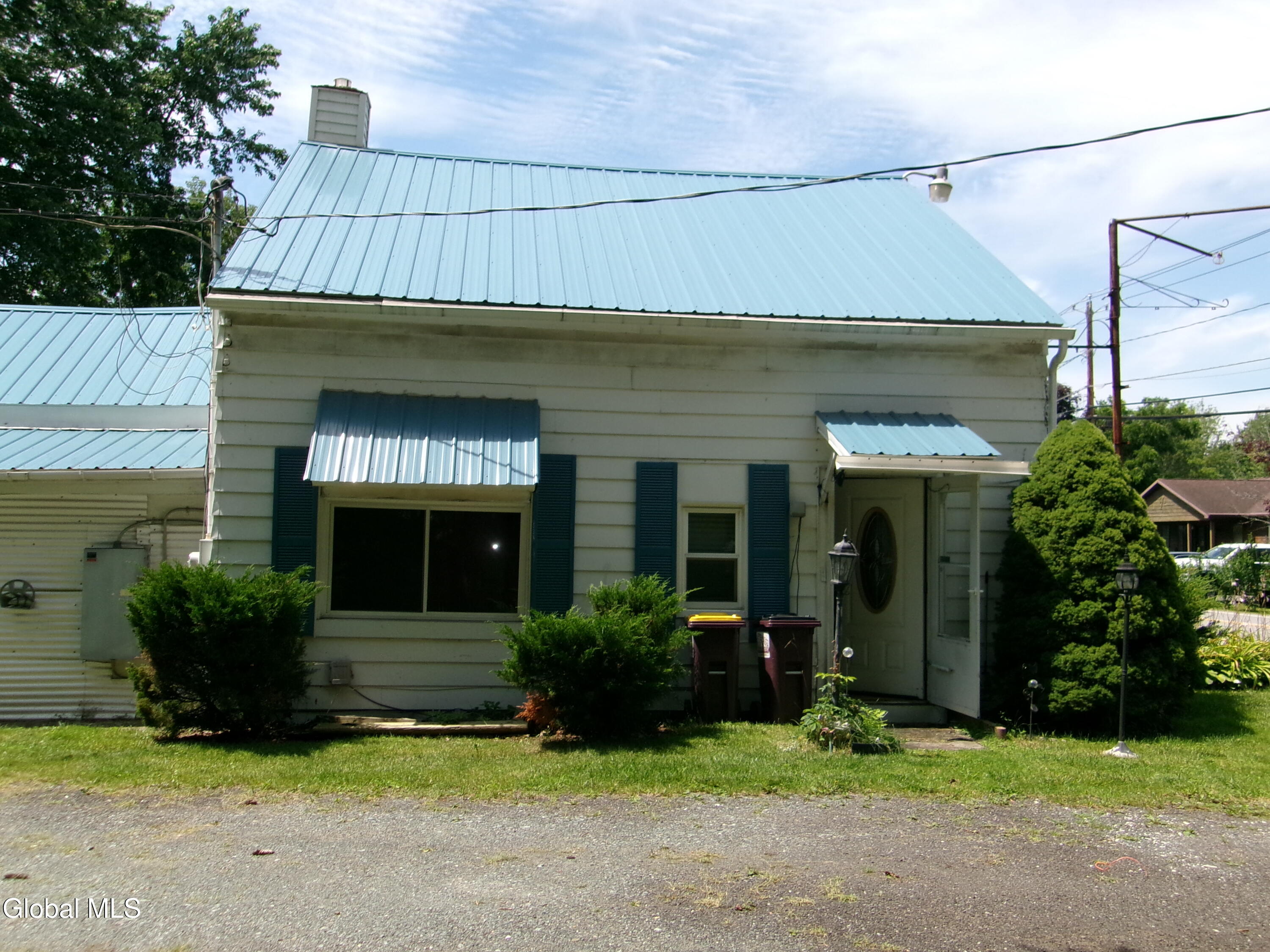 34 Halfmoon Drive — photo