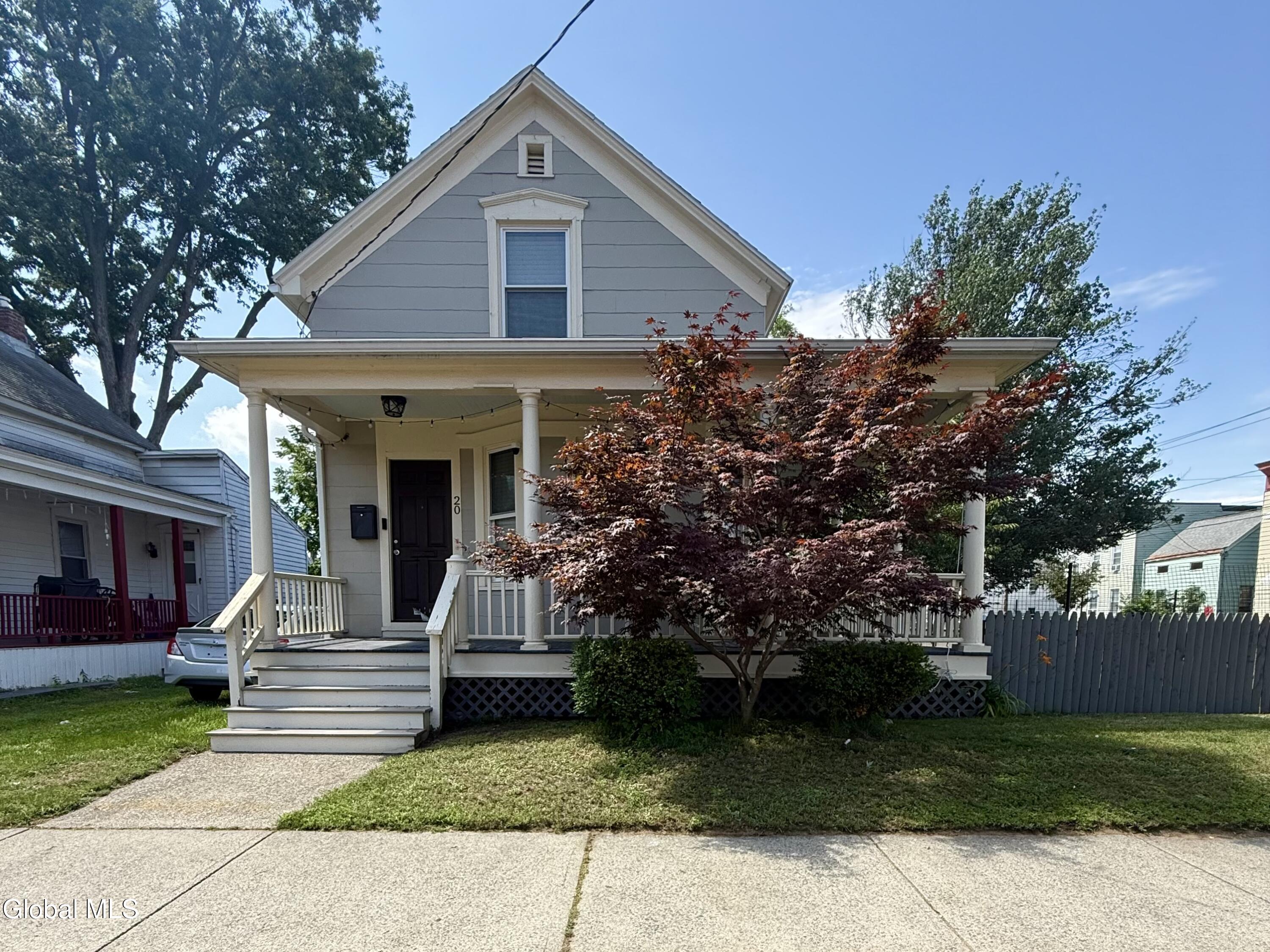 20 W Lawrence Street — photo
