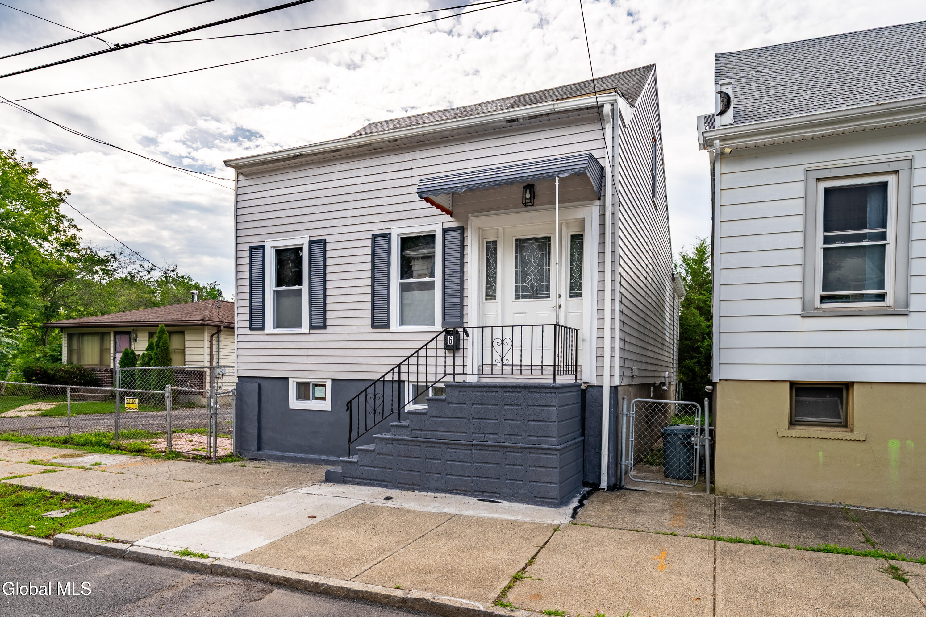 6 Garden Street — photo