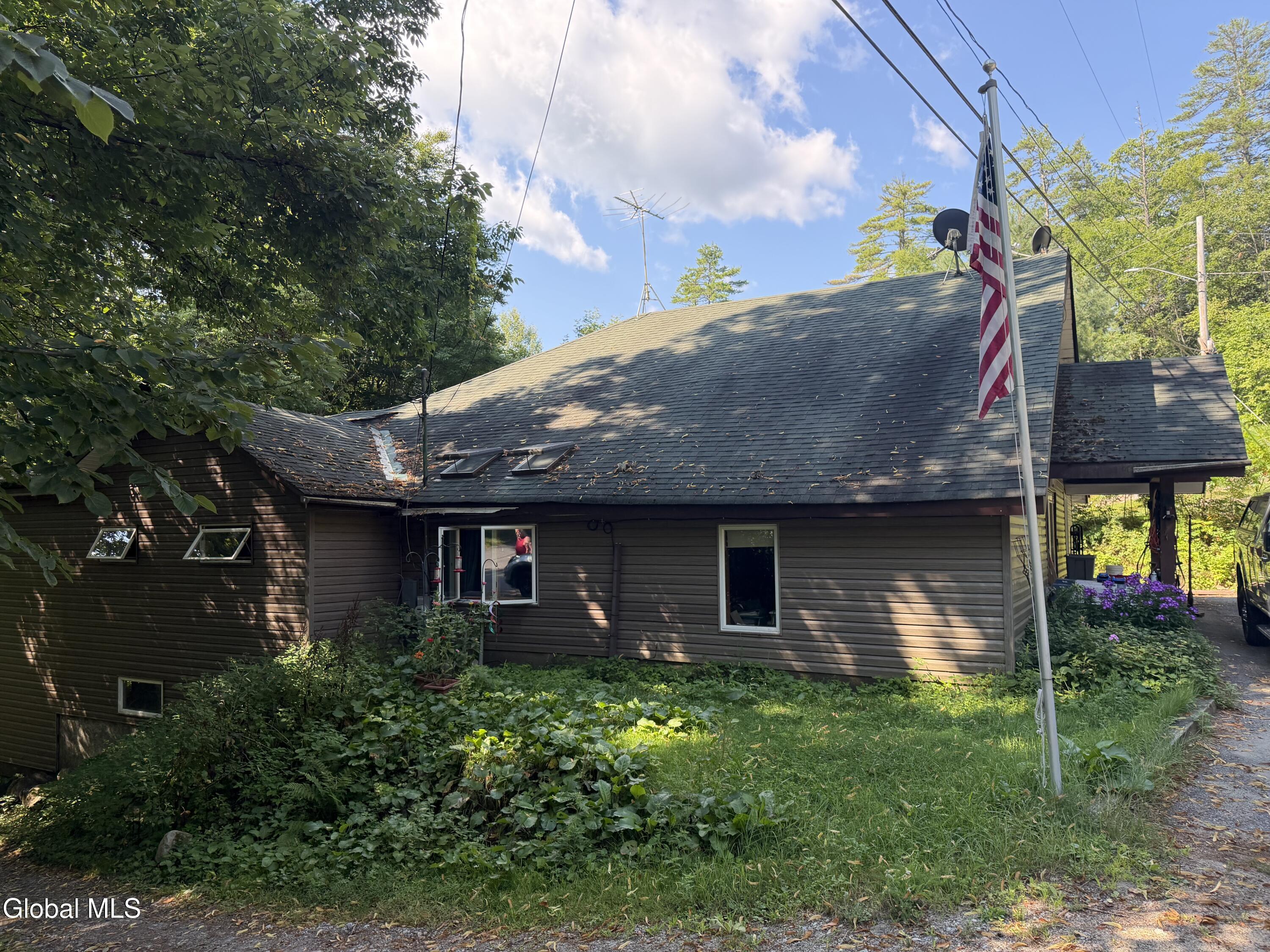 239 Fraternaland Road — photo