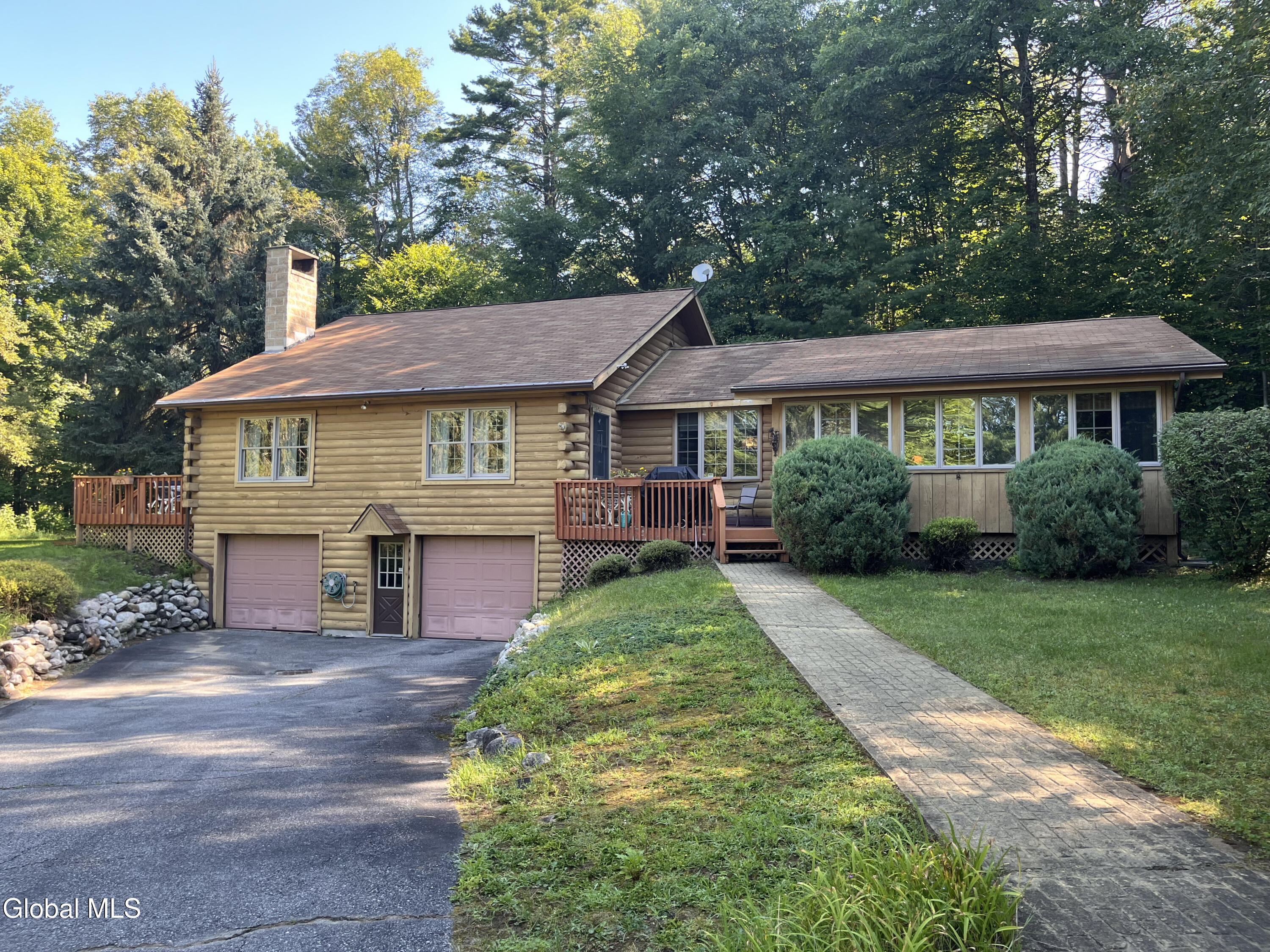 548 White Schoolhouse Road — photo