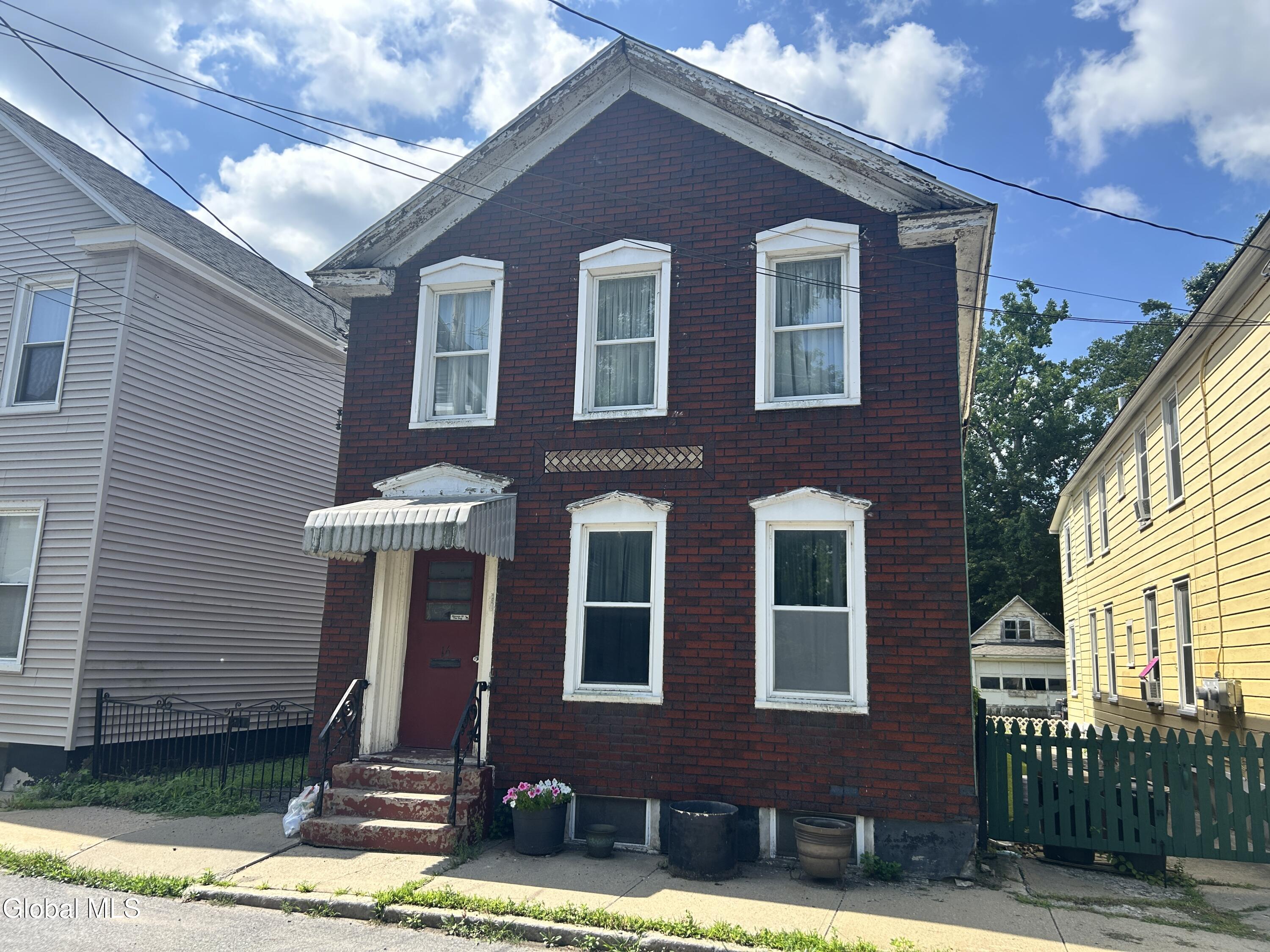 16 River Street — photo