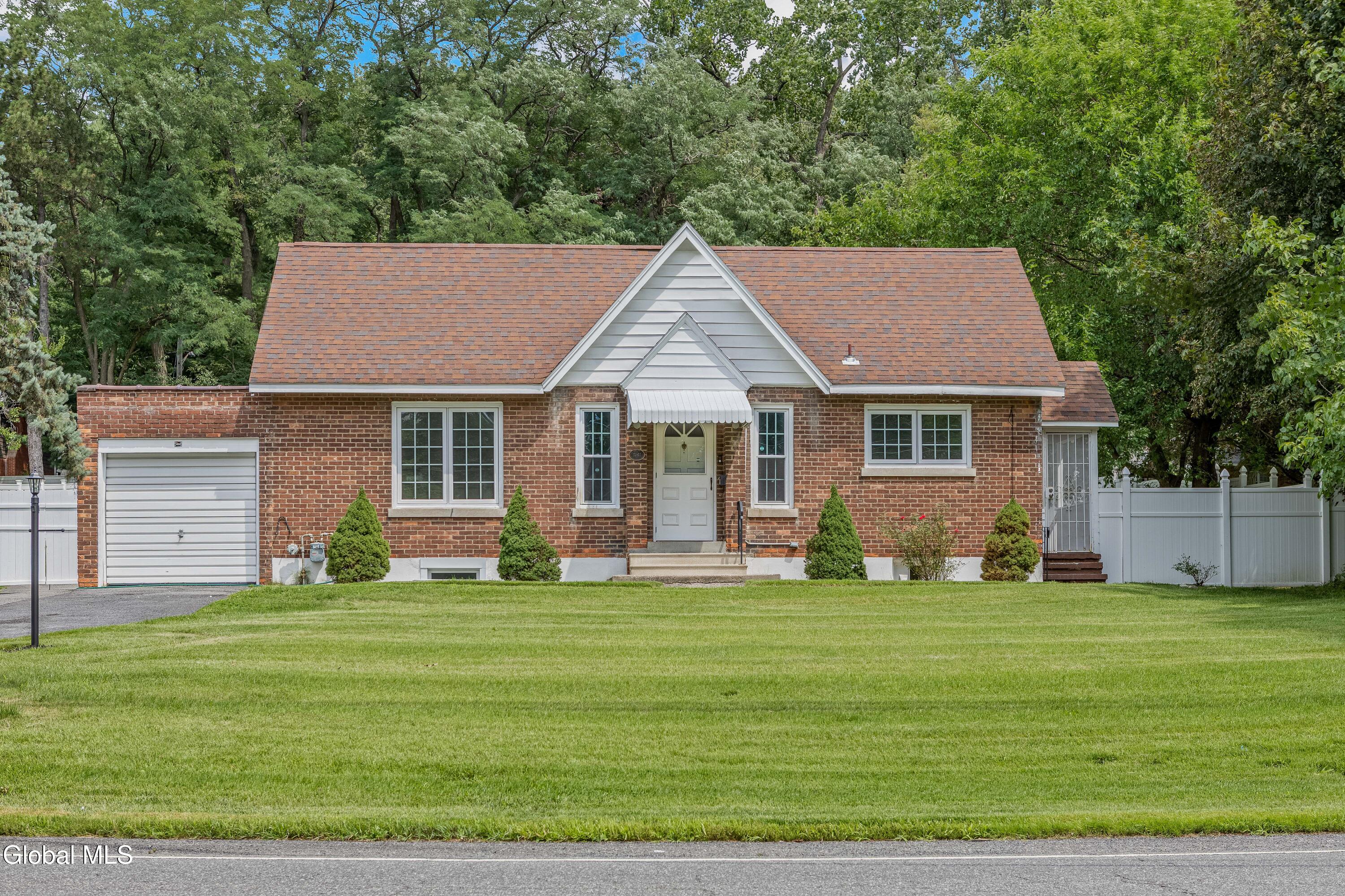 131 Shaker Road — photo