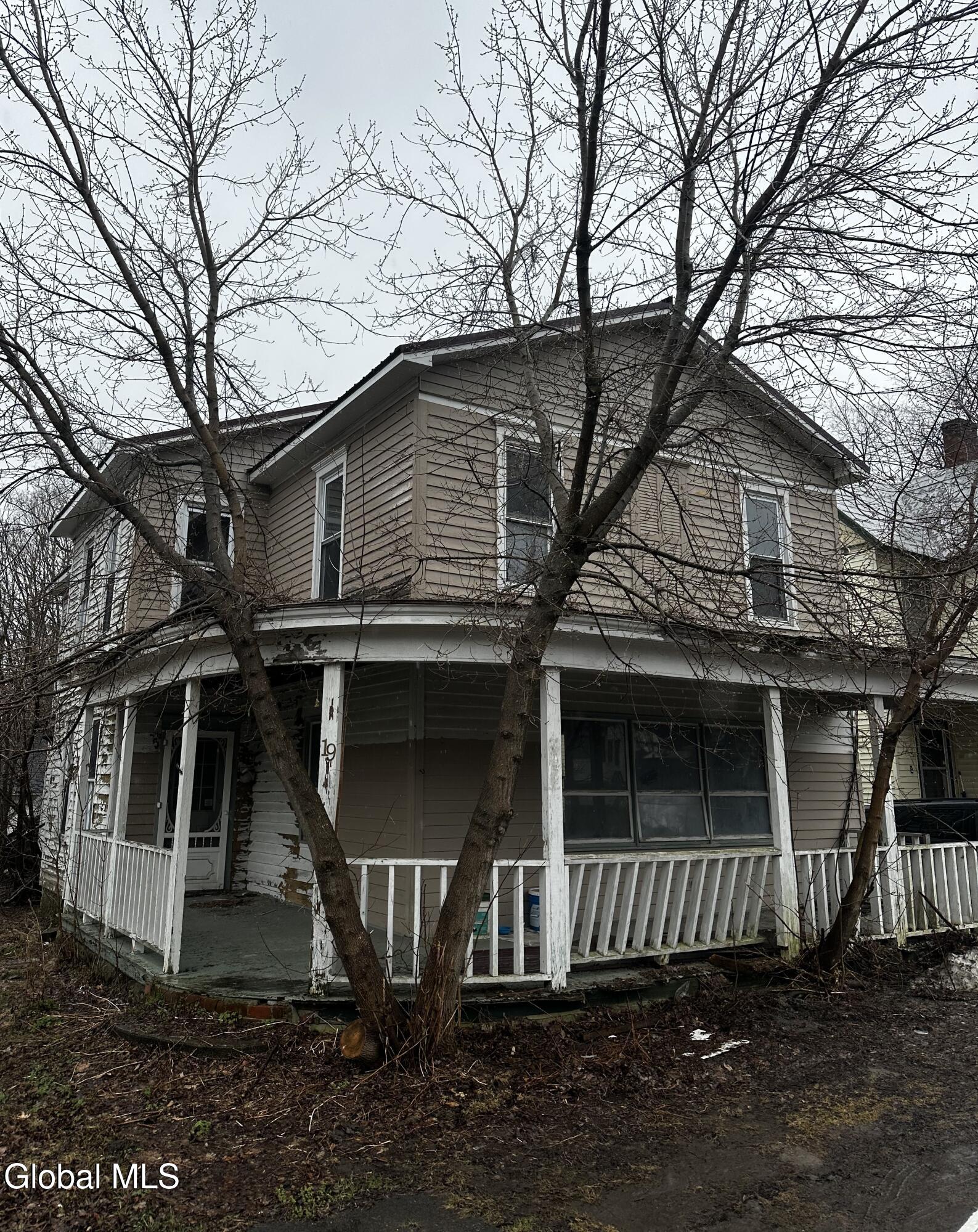 19 W State Street — photo