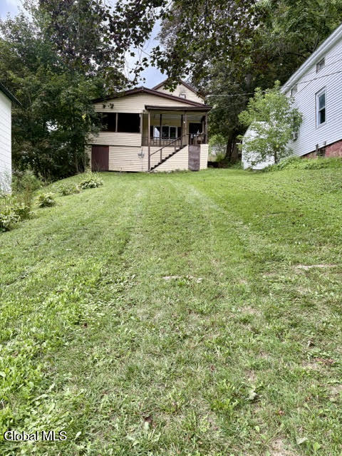 90 Saunders Street — photo