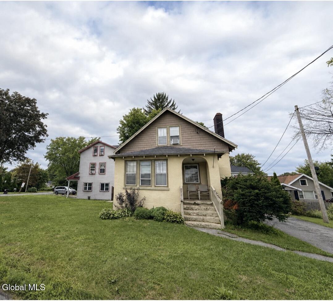 3418 Albany Street — photo