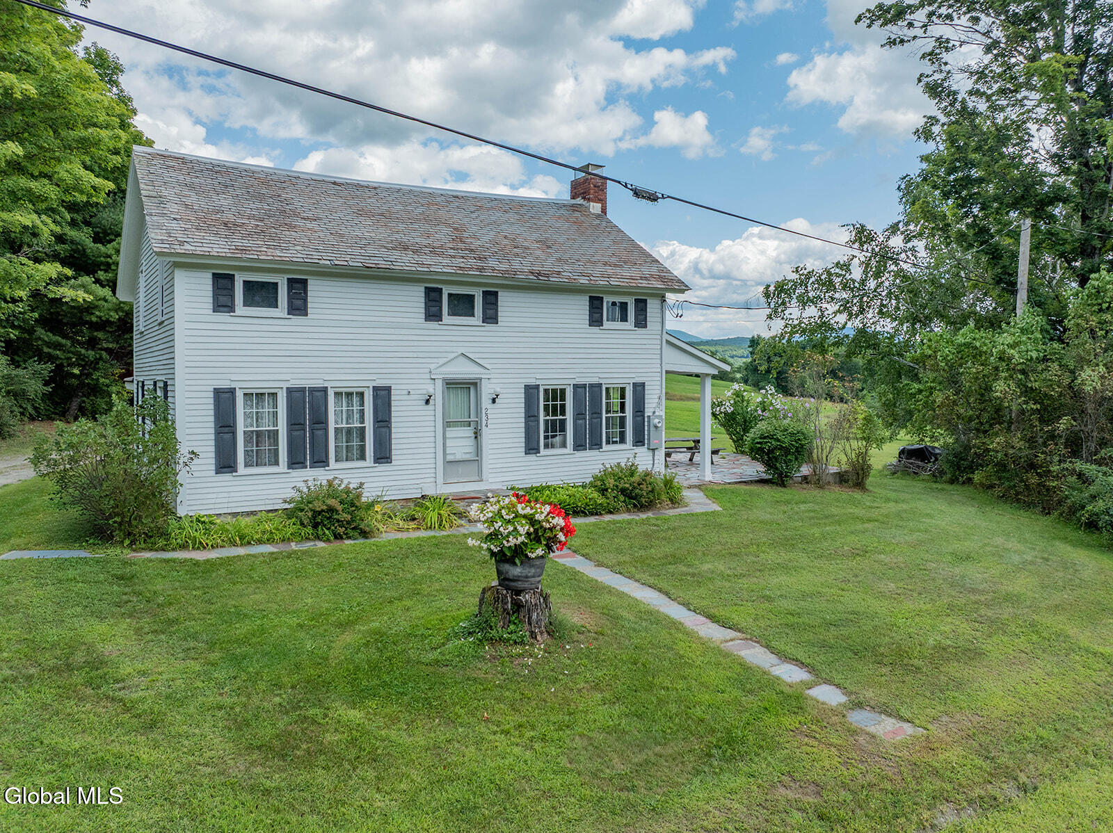 217 S Grimes Hill Road — photo