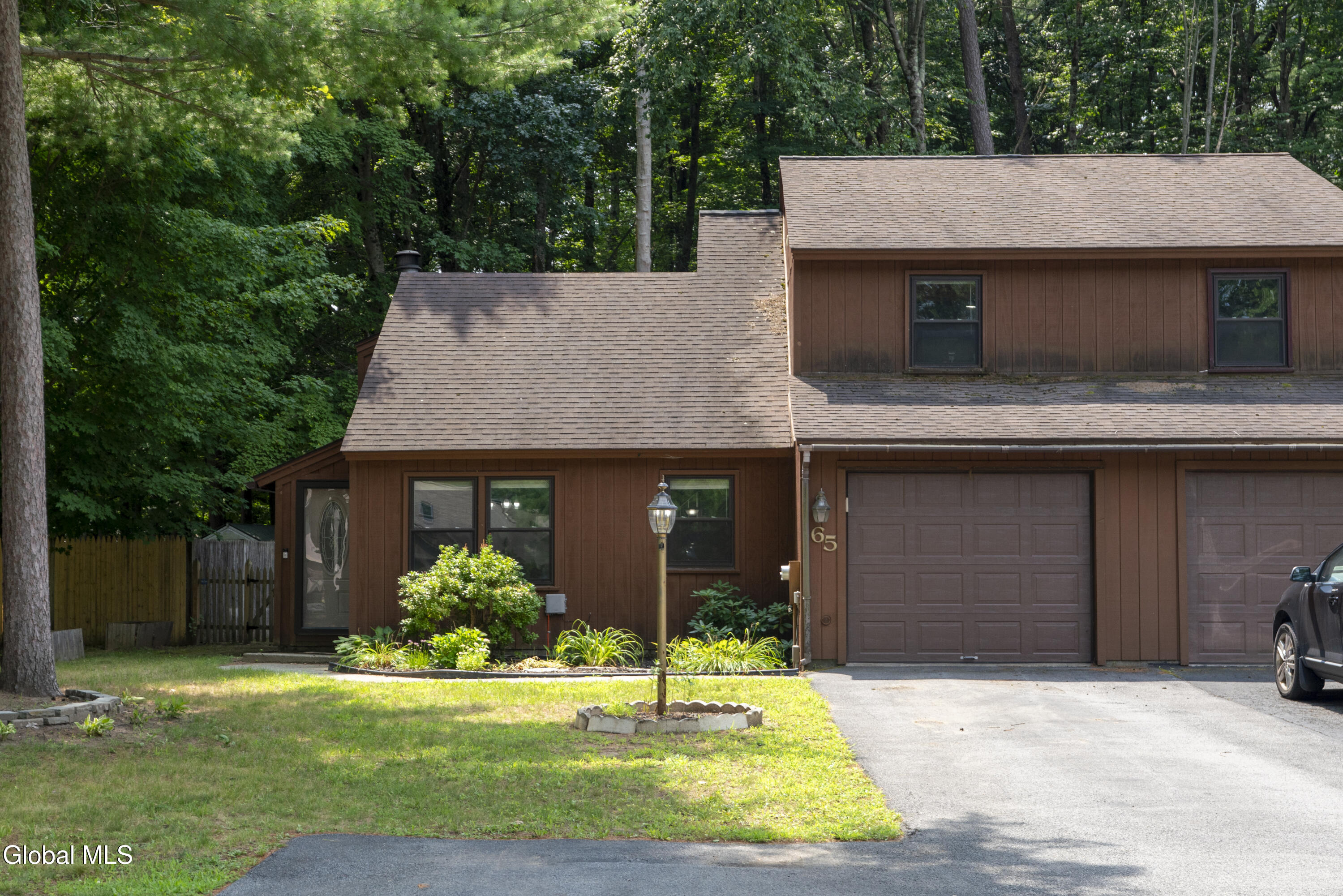 65 Pepperbush Place — photo