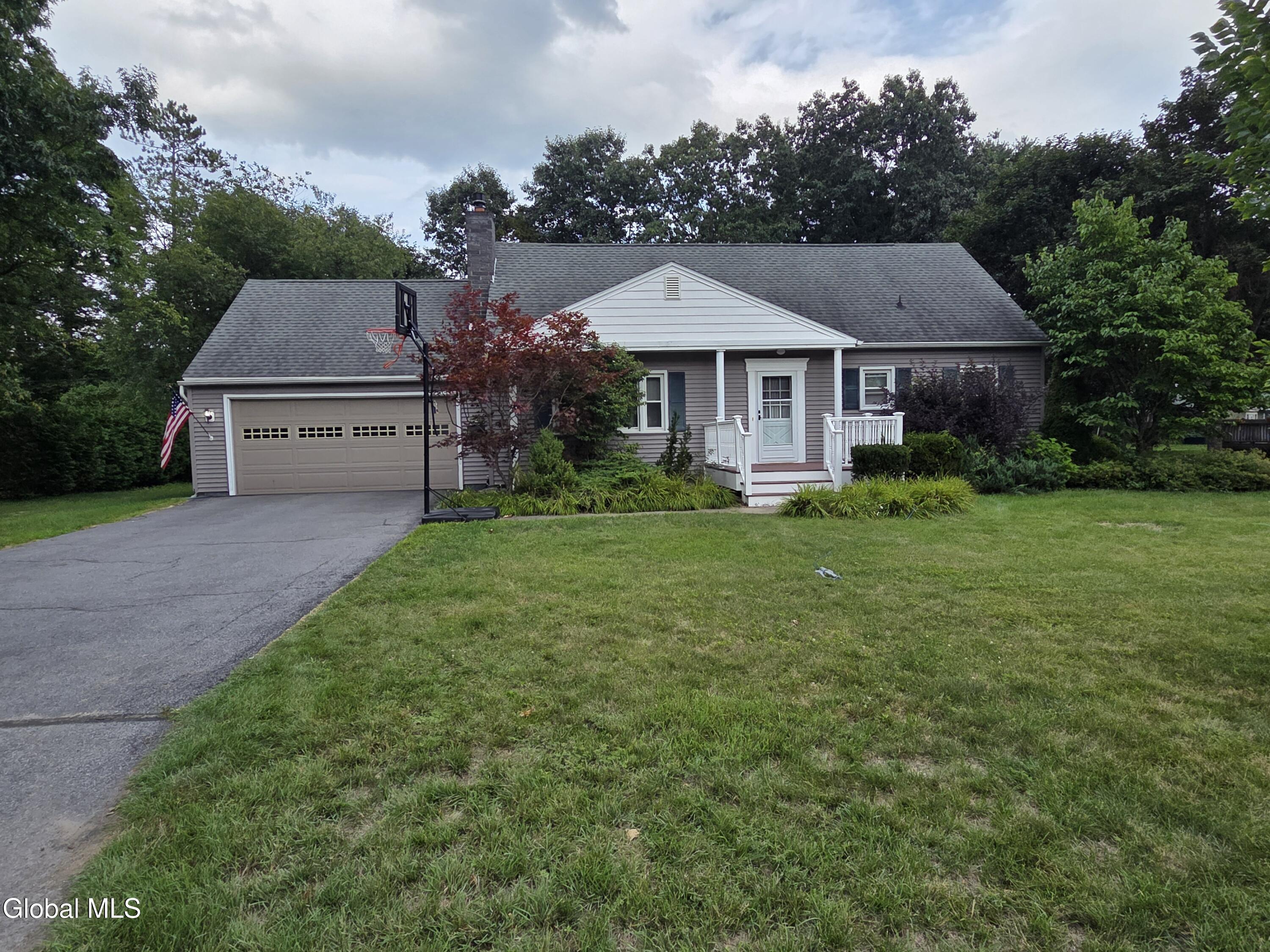 17 Sherwood Drive — photo