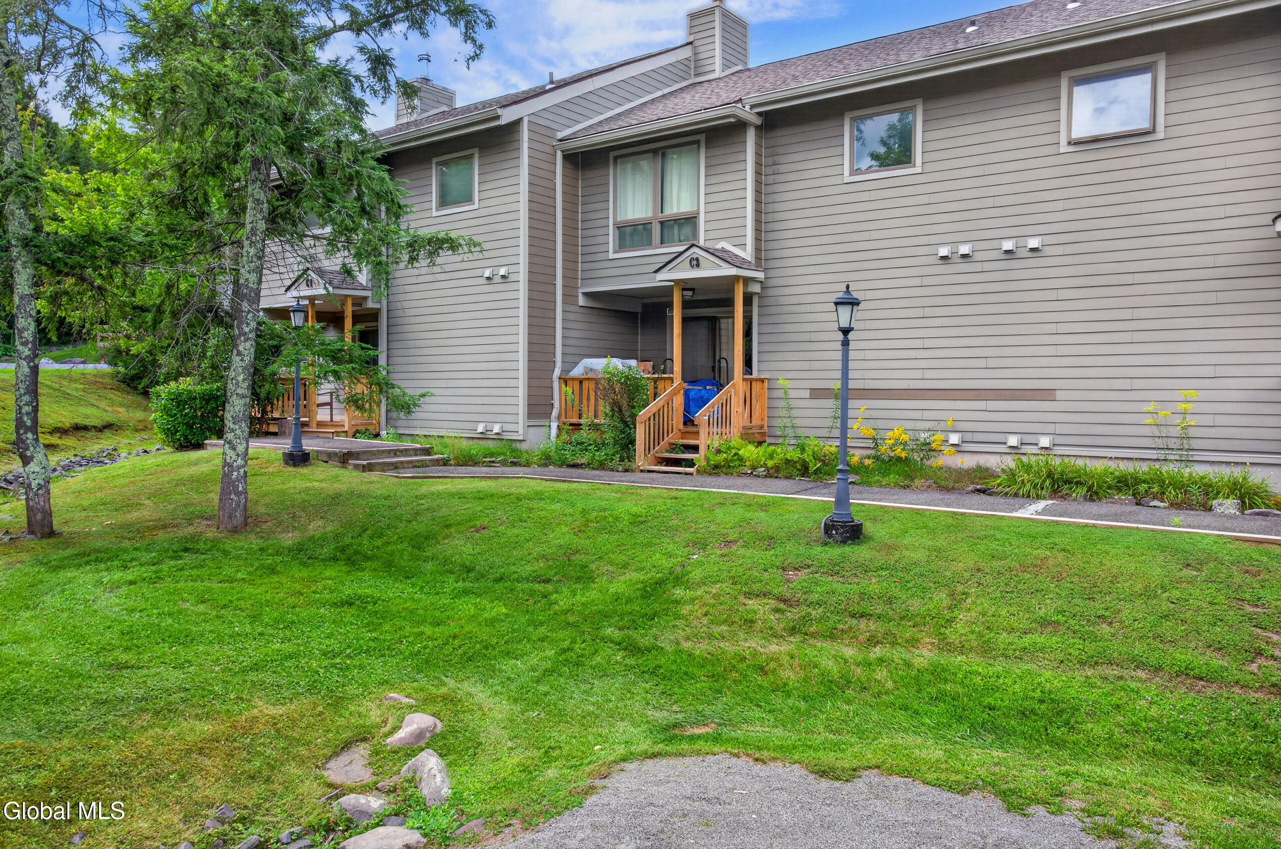 76 Highlands Drive, #C3 — photo