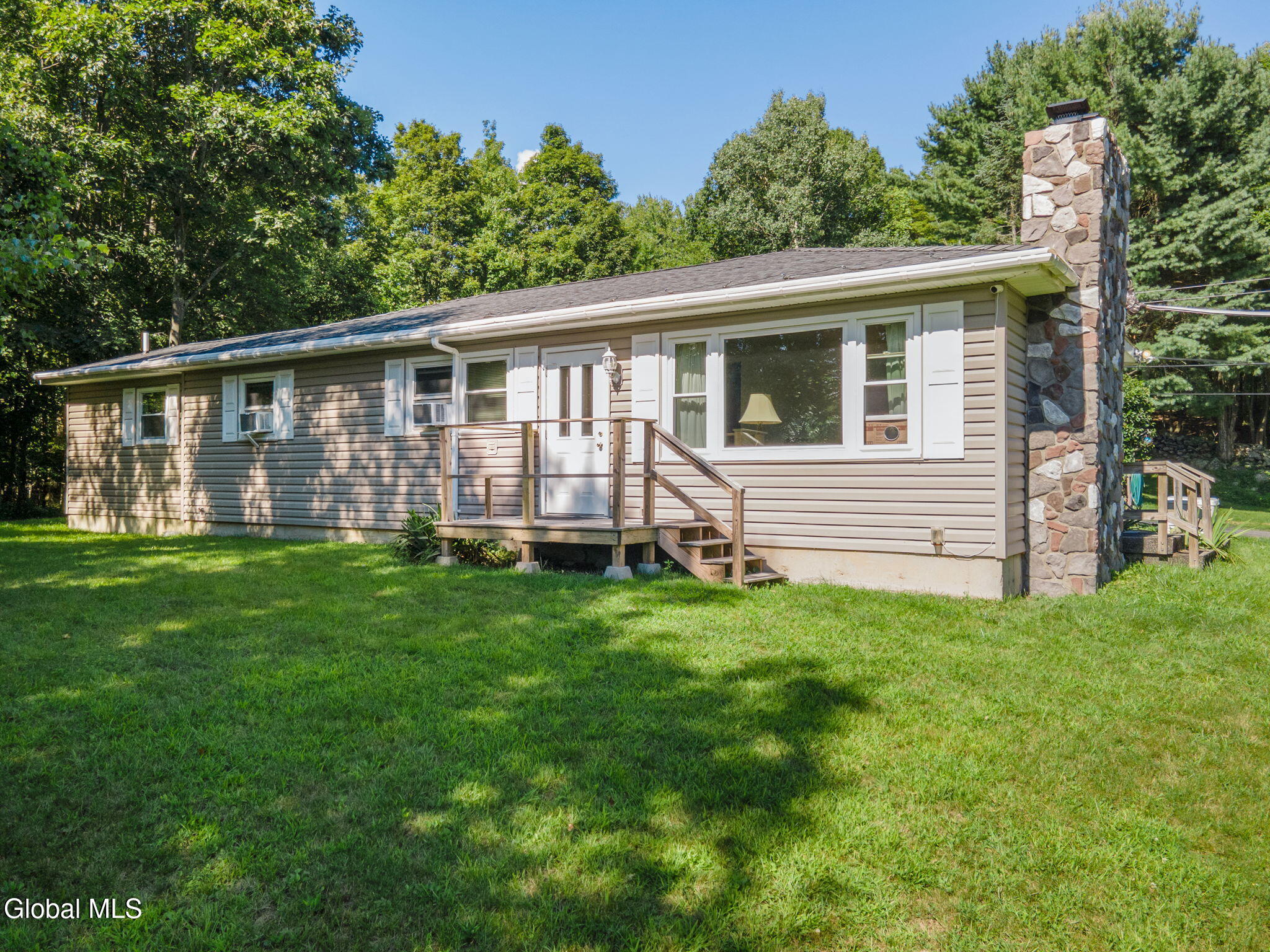 18 Miller Way — photo