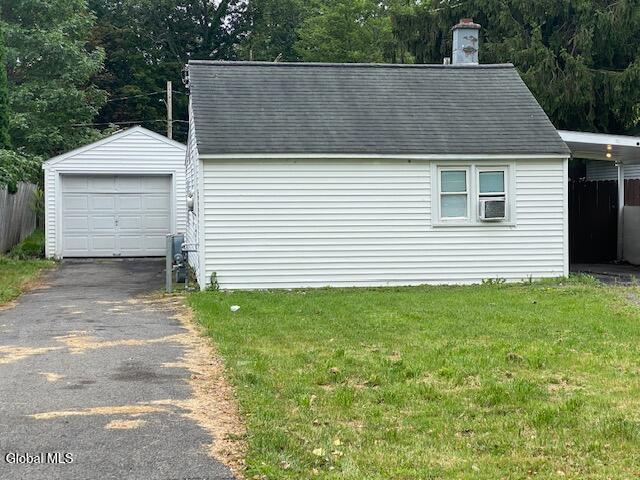 110 Nutwood Avenue — photo