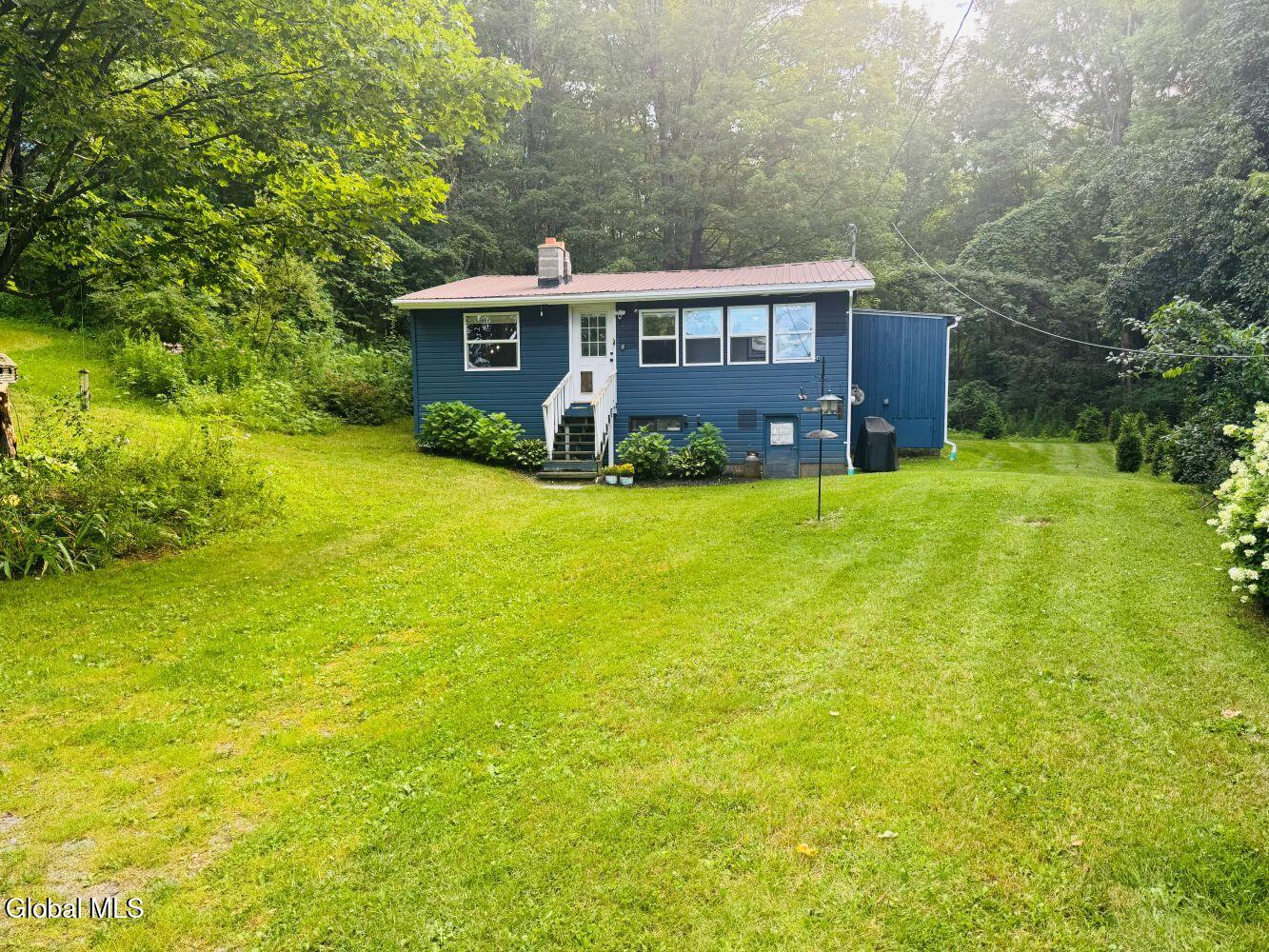 11 Edwards Way — photo