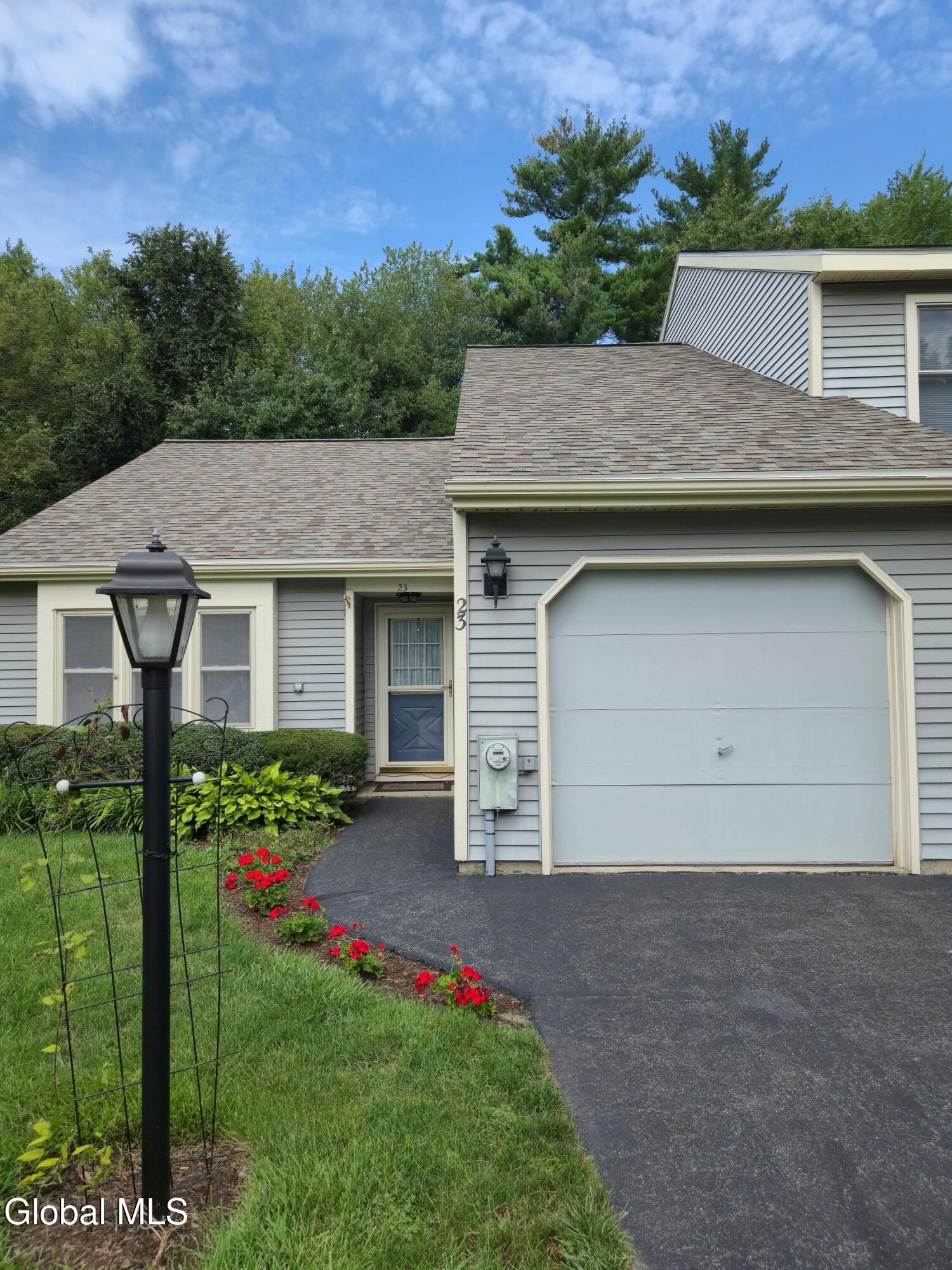 23 Cromwell Drive — photo