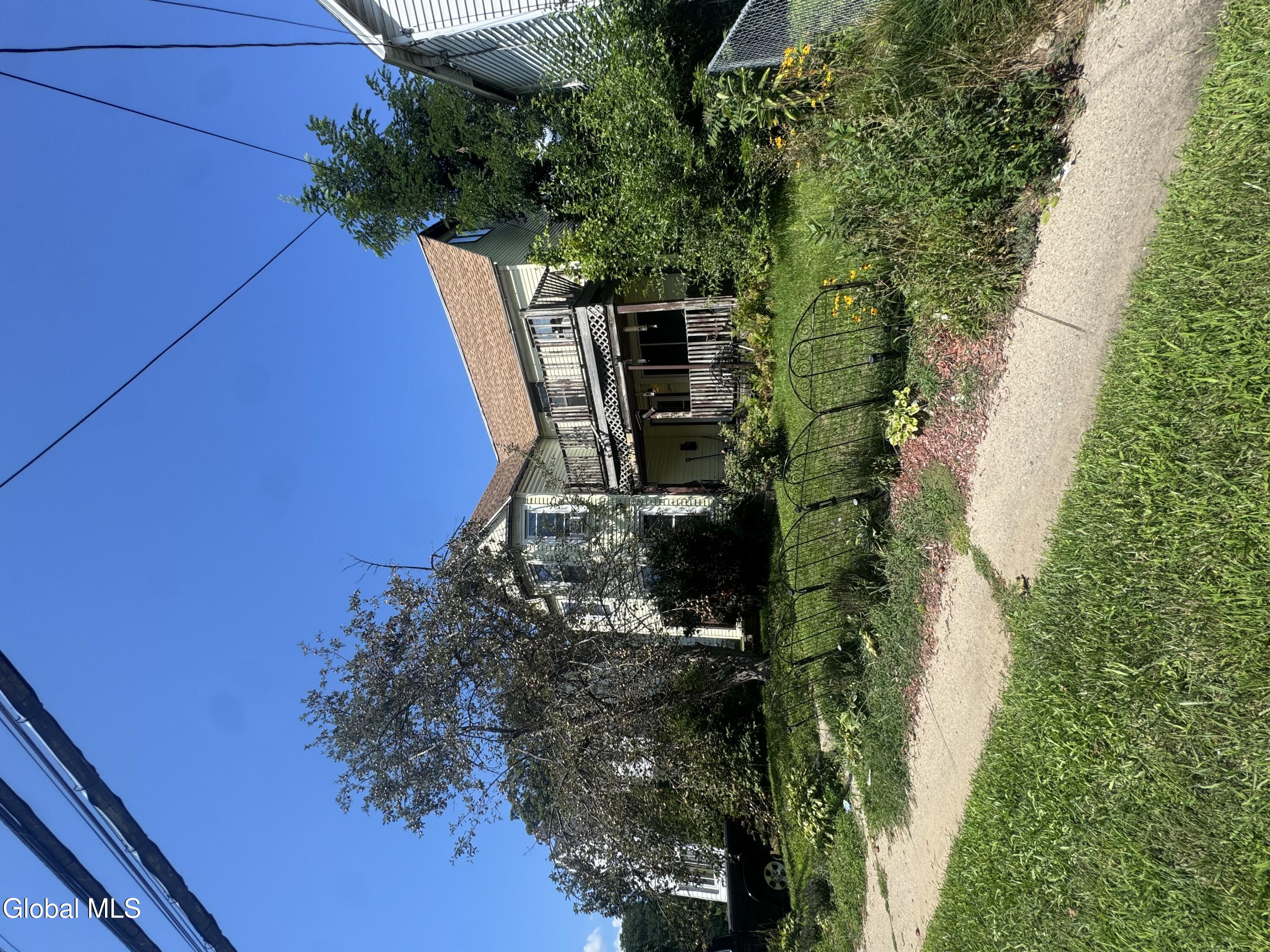 1917 Guilderland Avenue — photo