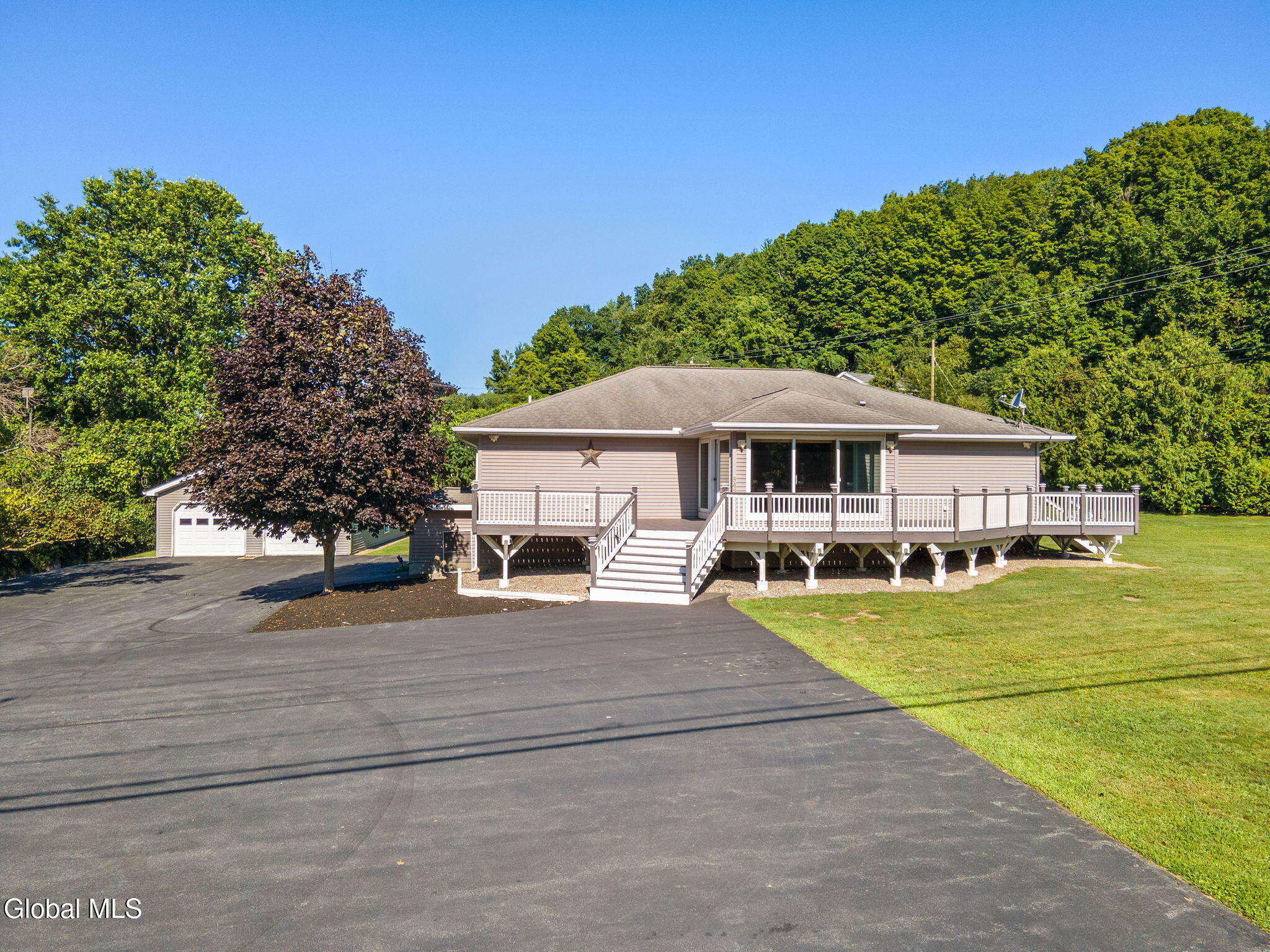 5457 State Route 40 — photo