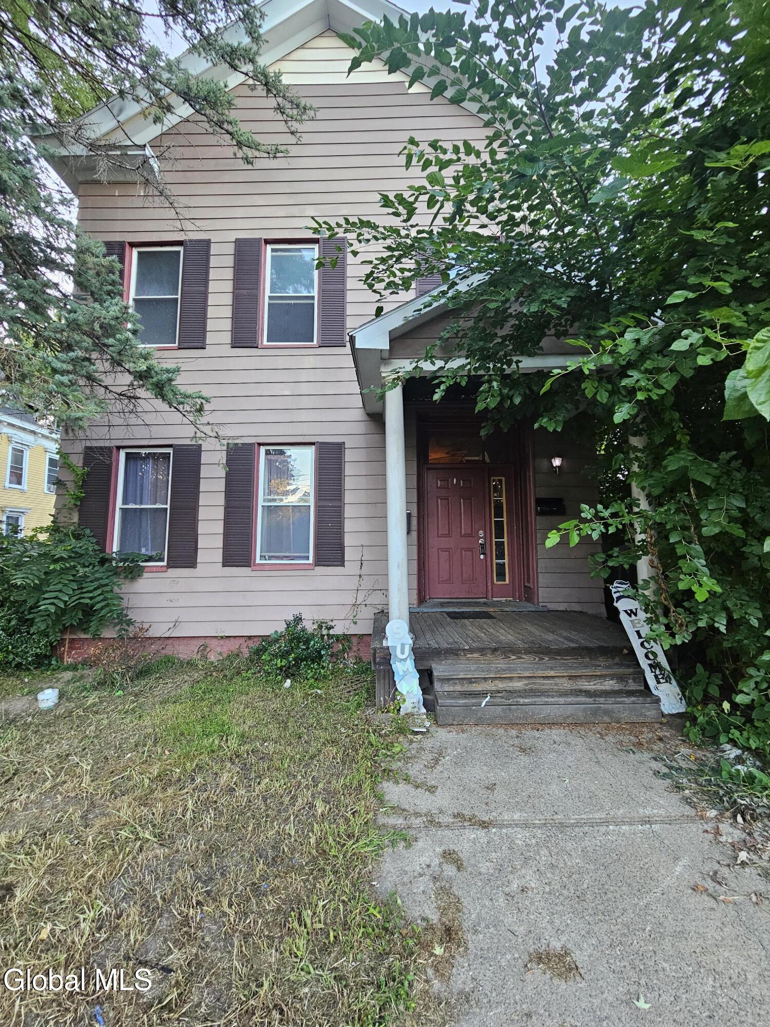 164 Saratoga Avenue — photo