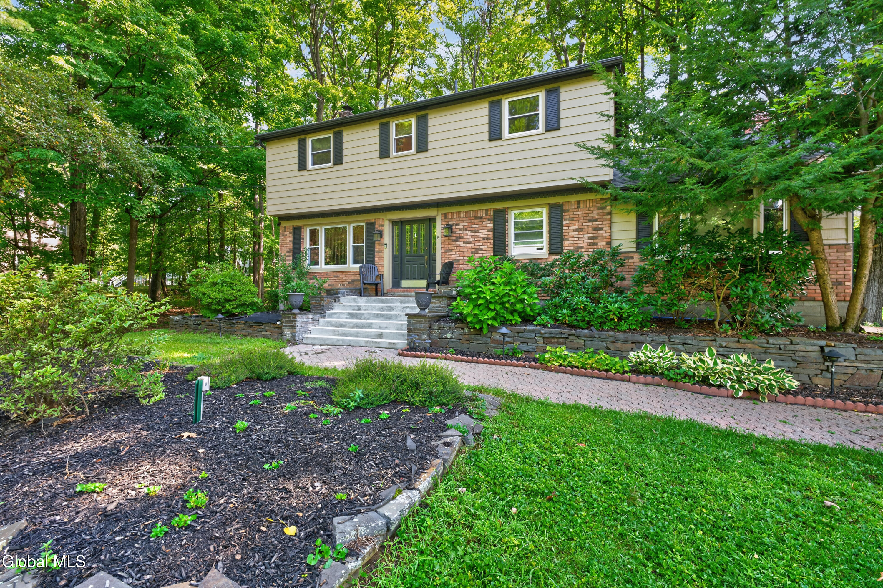 14 Brookwood Drive — photo
