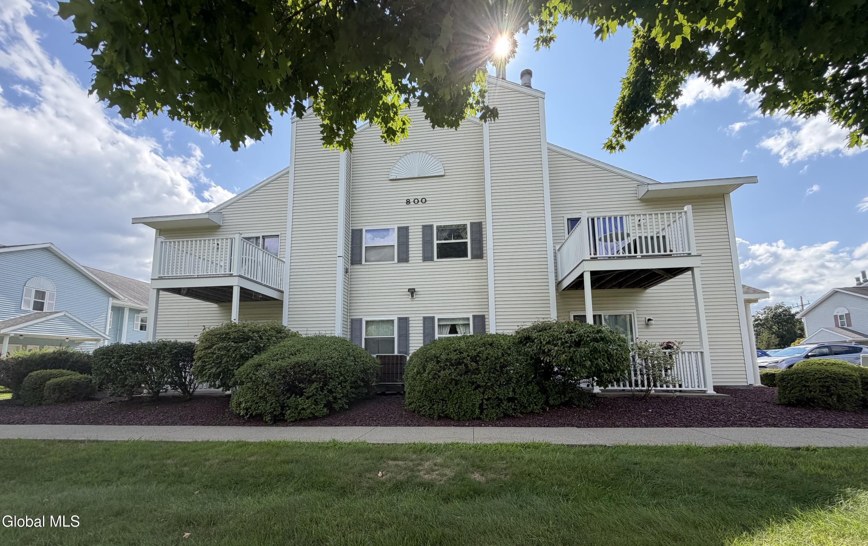 801 Cambridge Manor Drive — photo