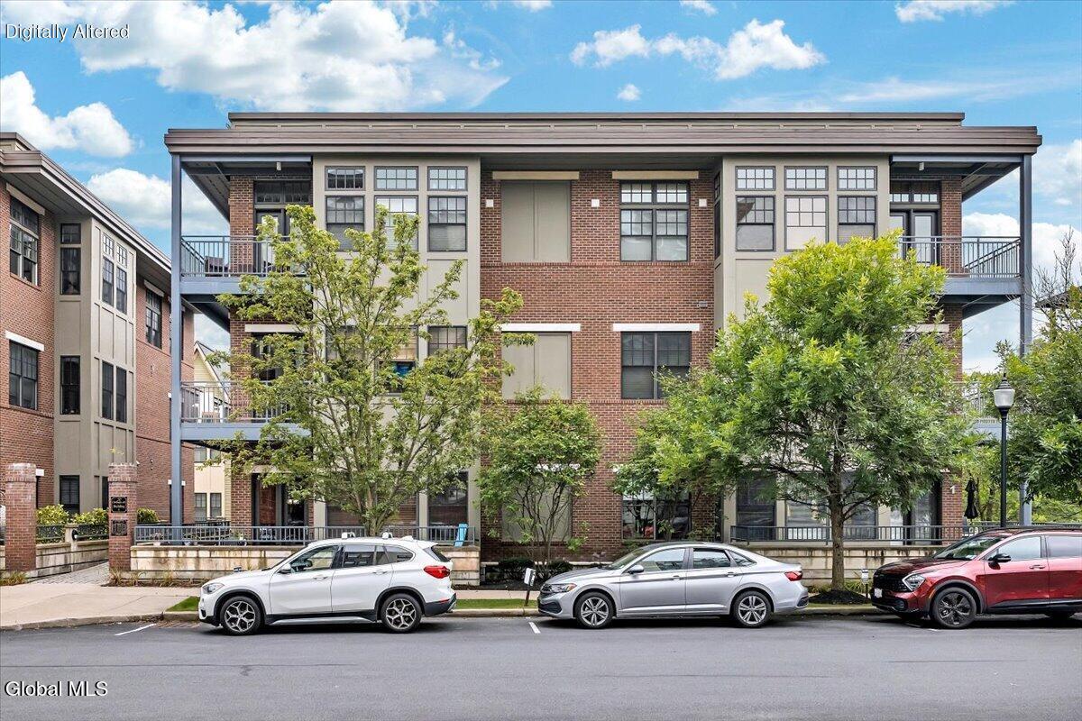 30 Whistler Court, Unit 111 — photo