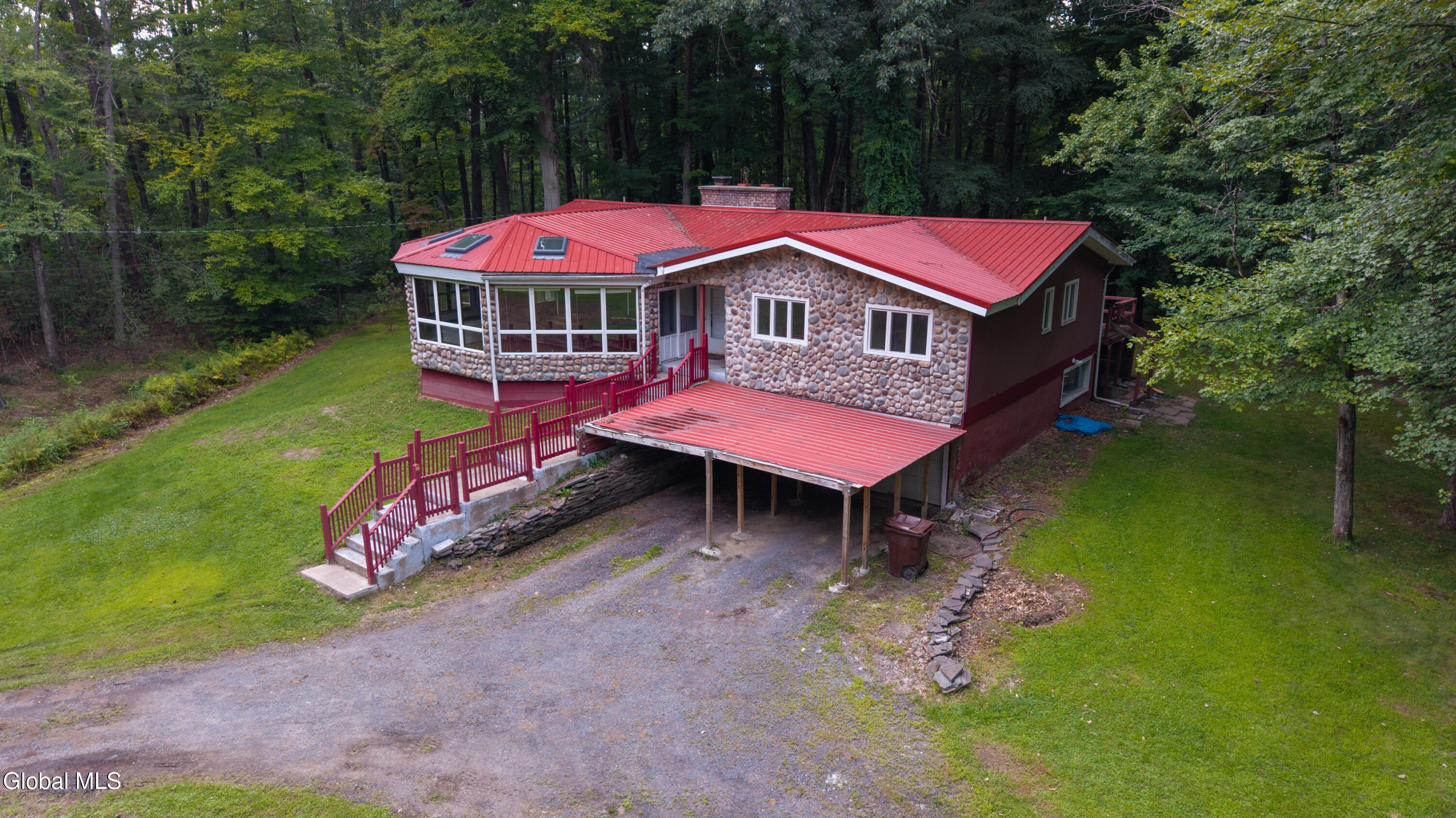35 Wildwood Lane — photo