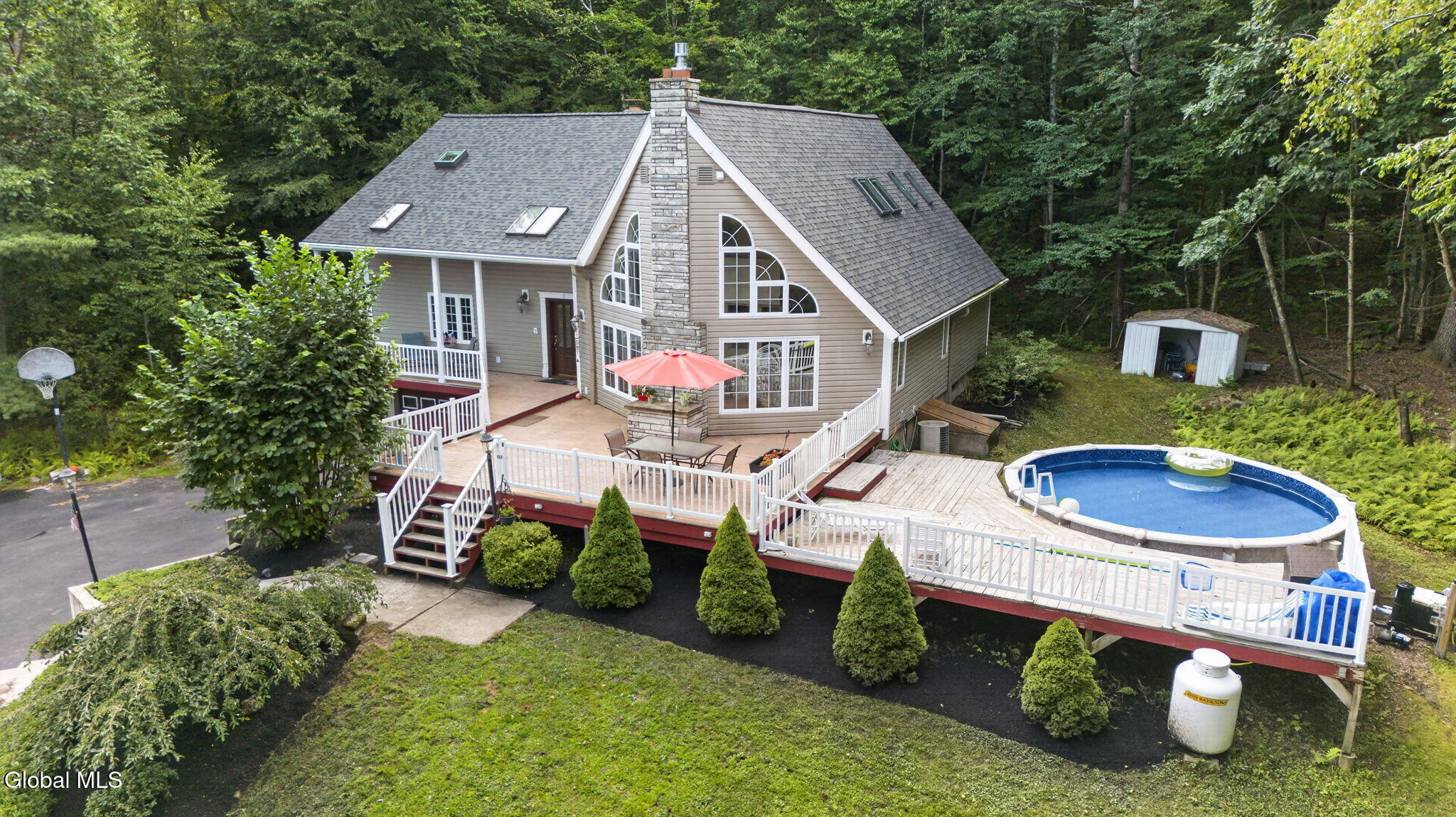 1137 Blue Factory Hill Road — photo