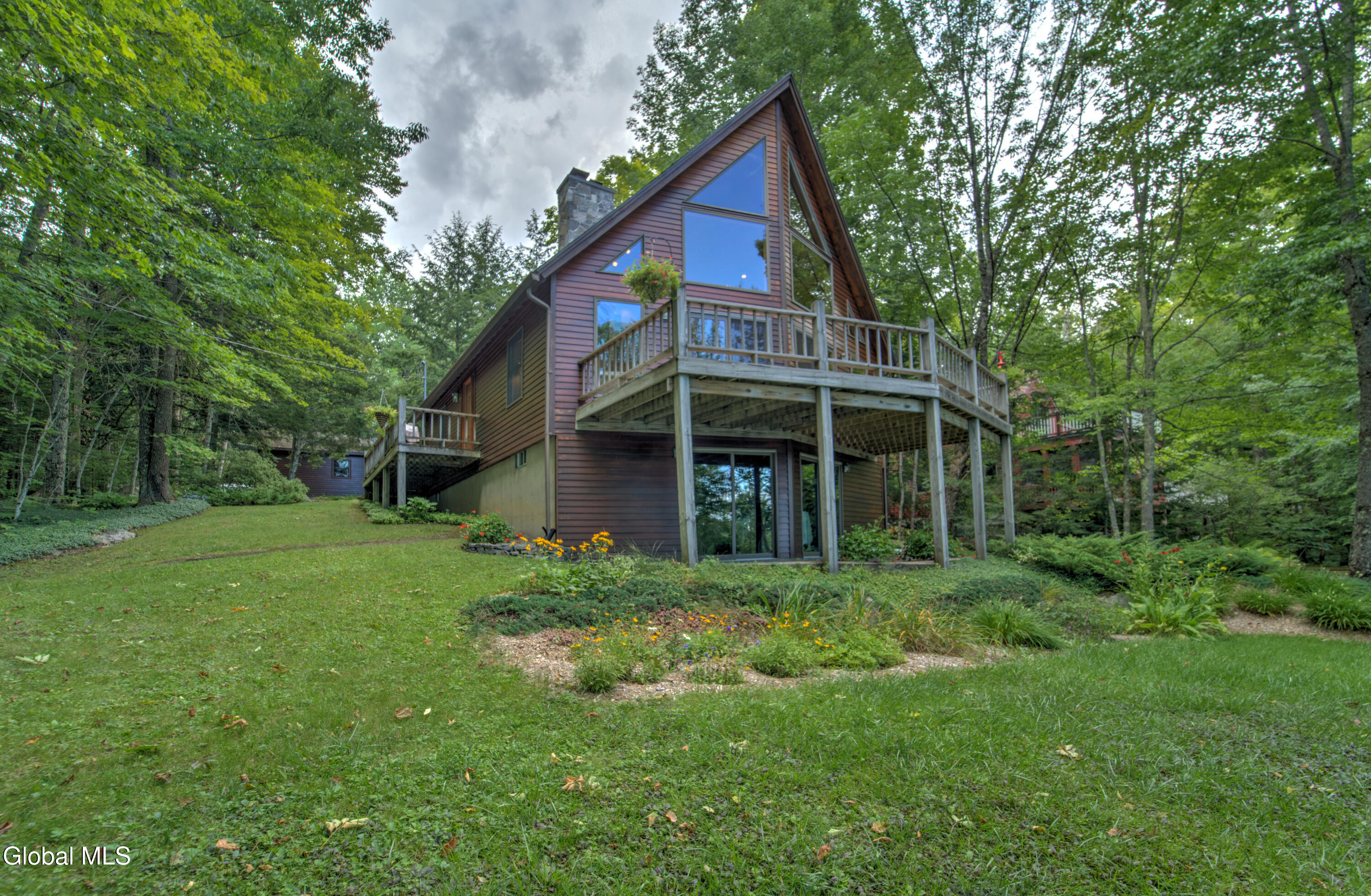 116 Hemlock Drive — photo