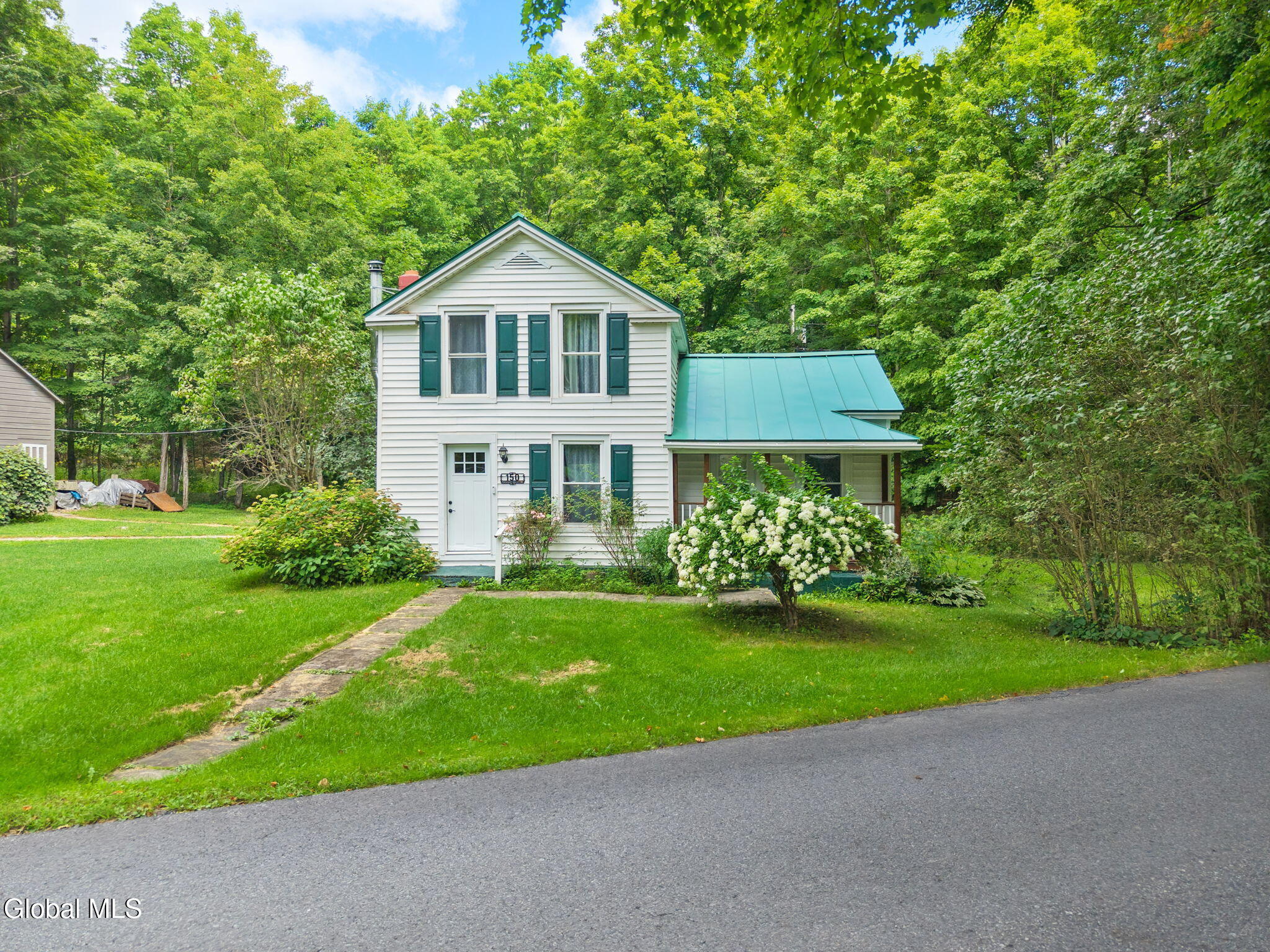 150 Pleasant Valley Road — photo