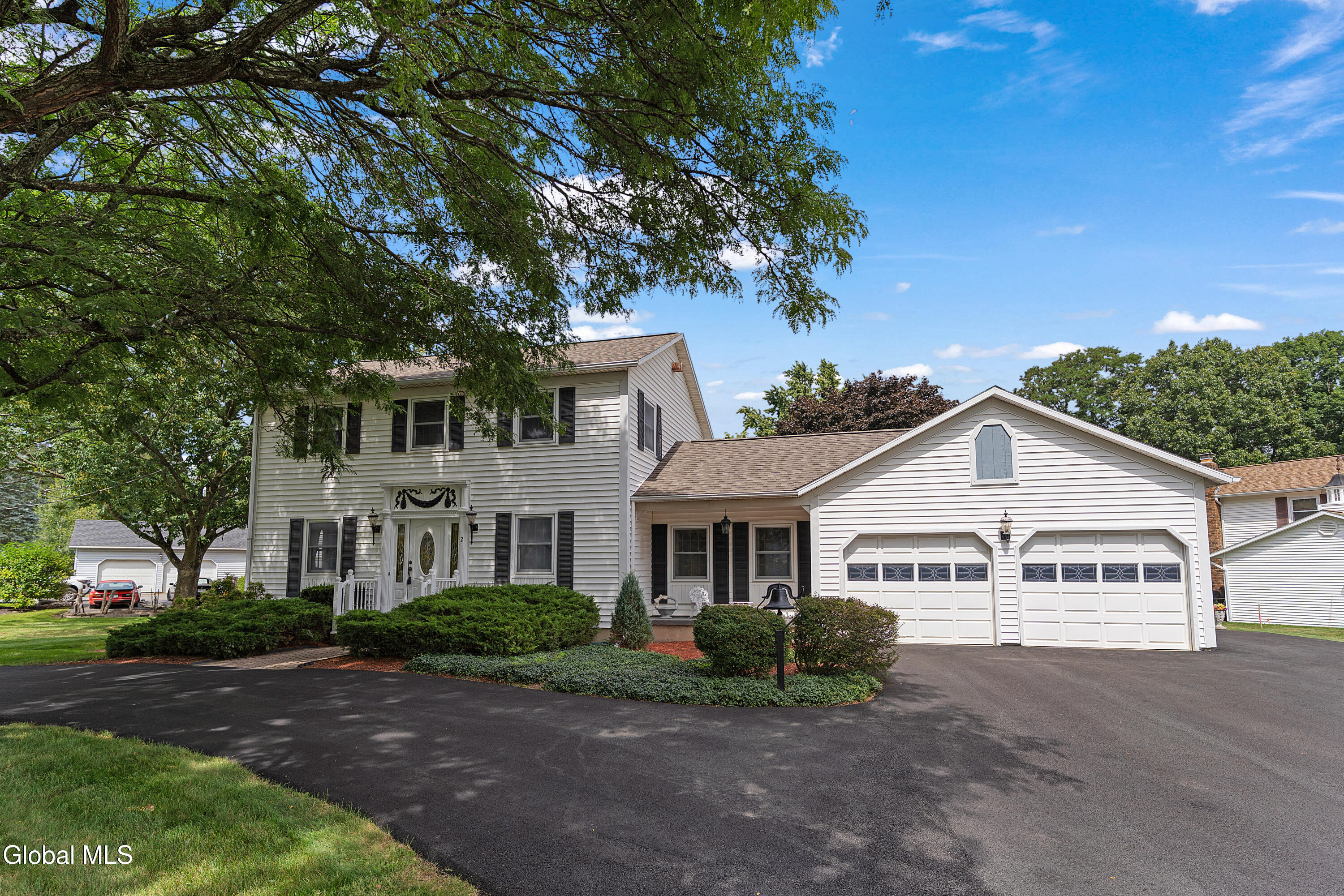 2 Dolphin Drive — photo