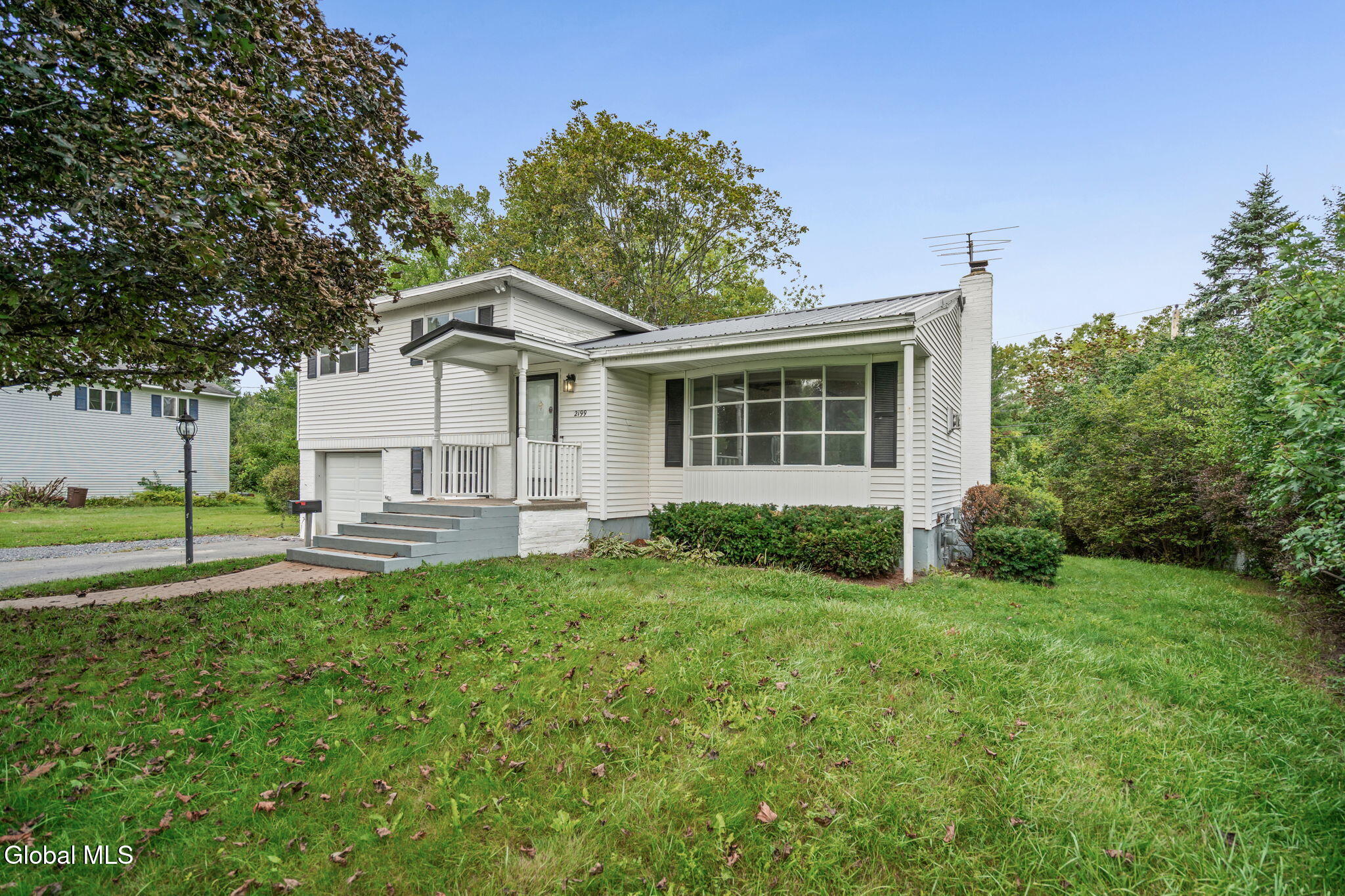 2199 Webster Drive — photo