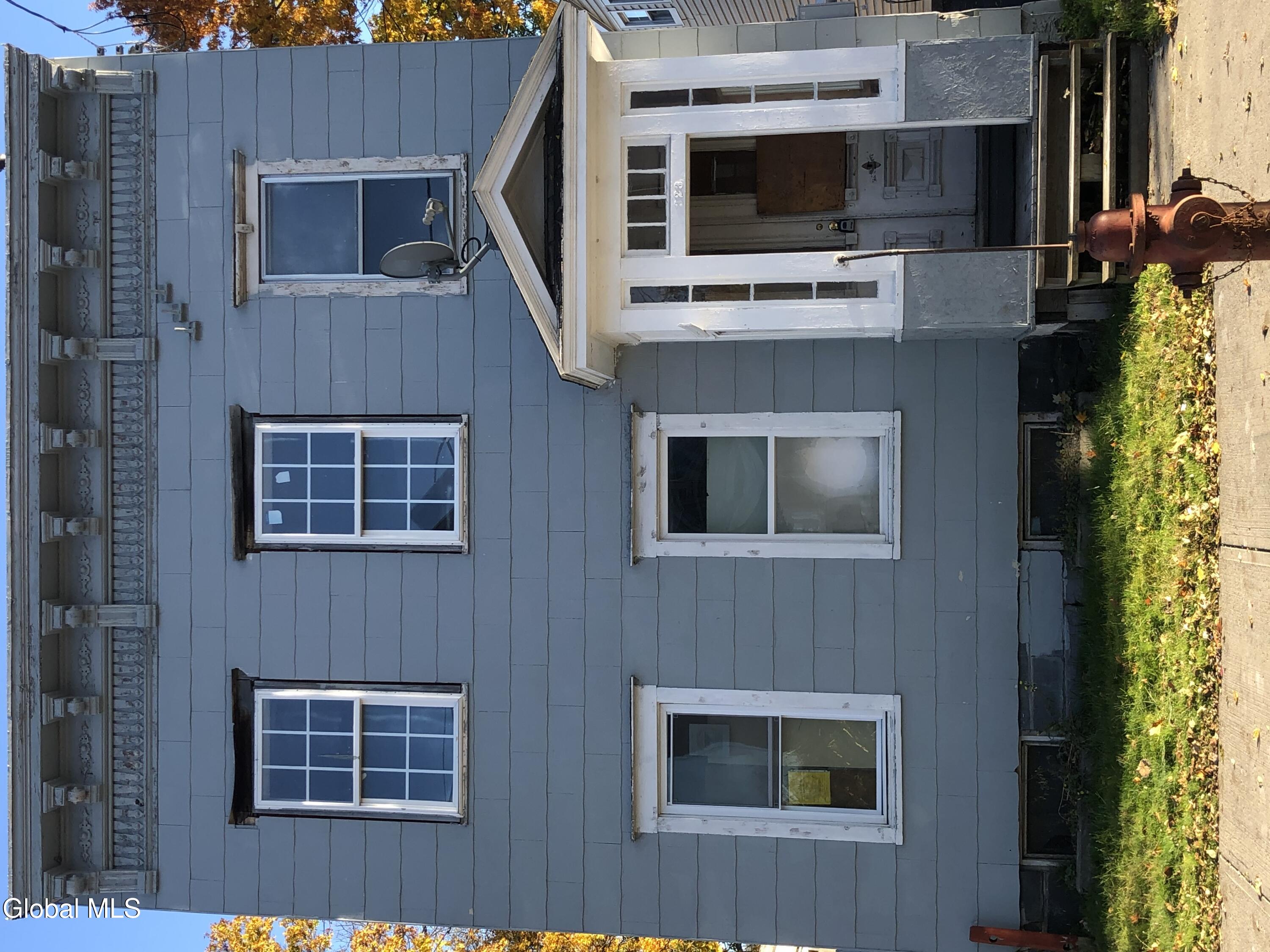 323 Hulett Street — photo