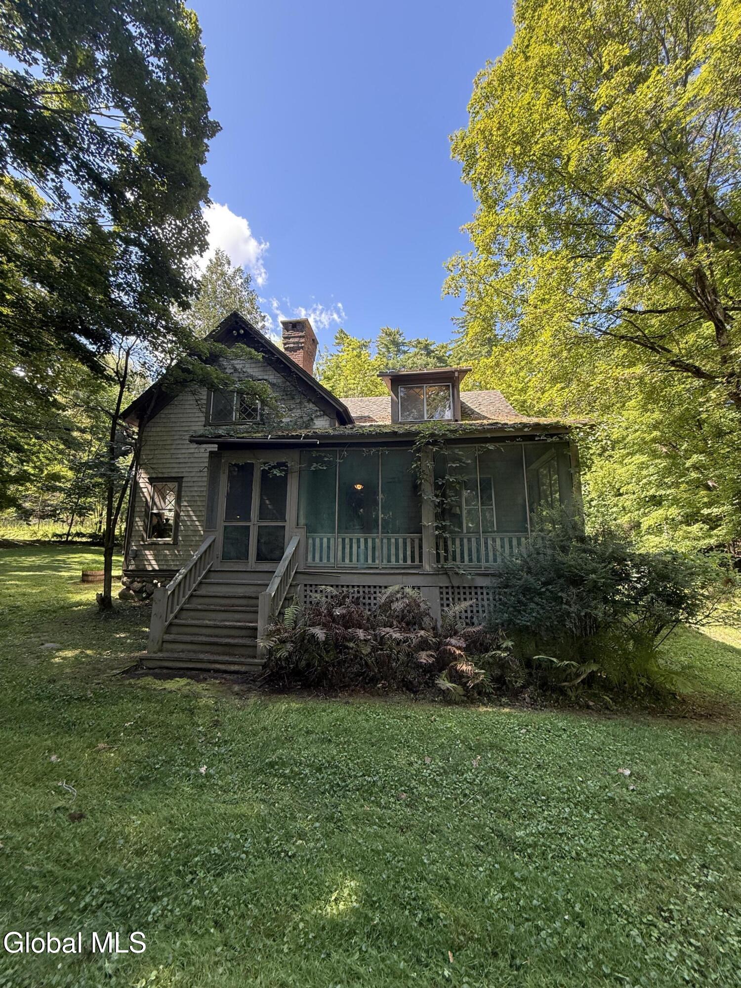 18 Tennis Court Hill — photo