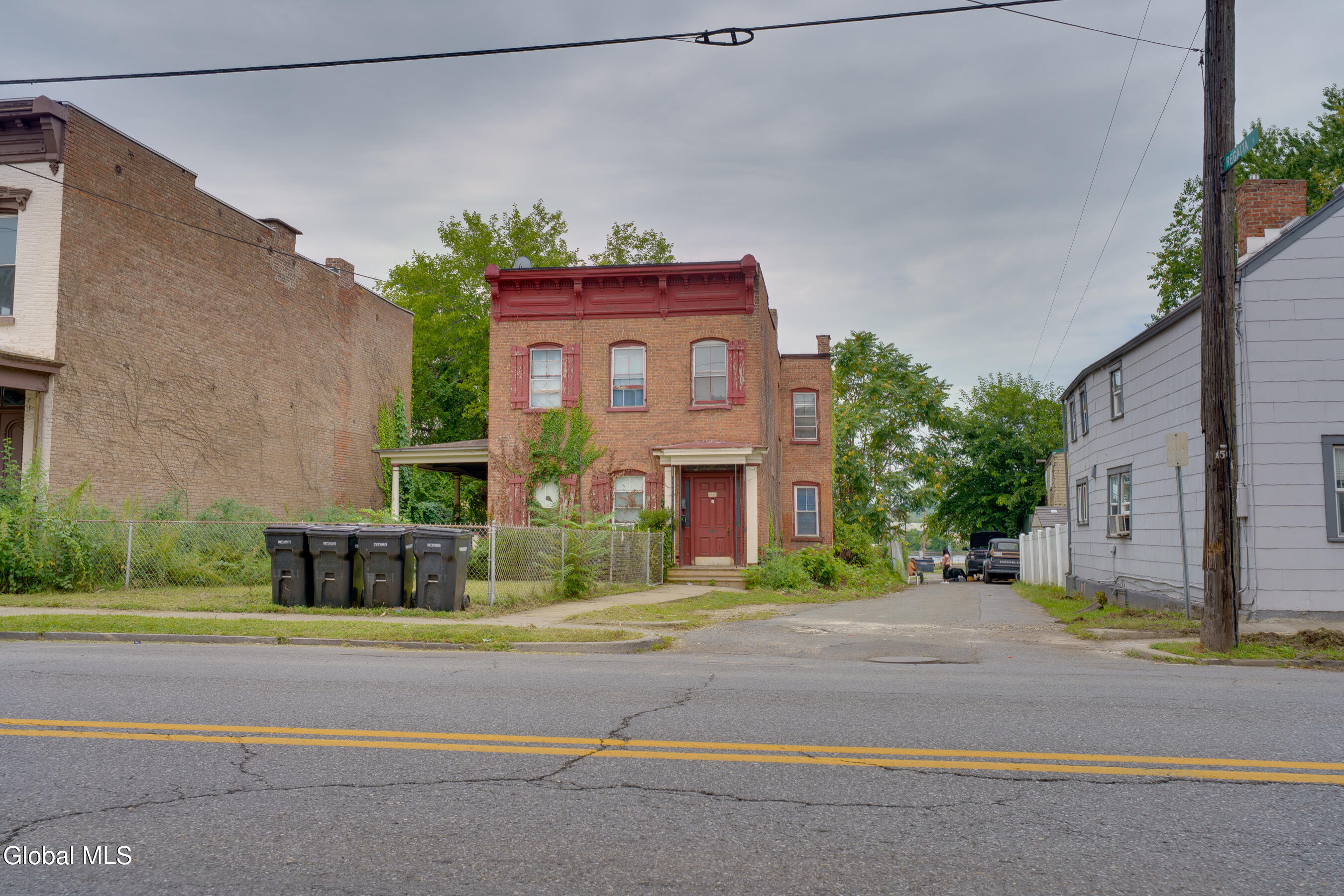 893 River Street — photo