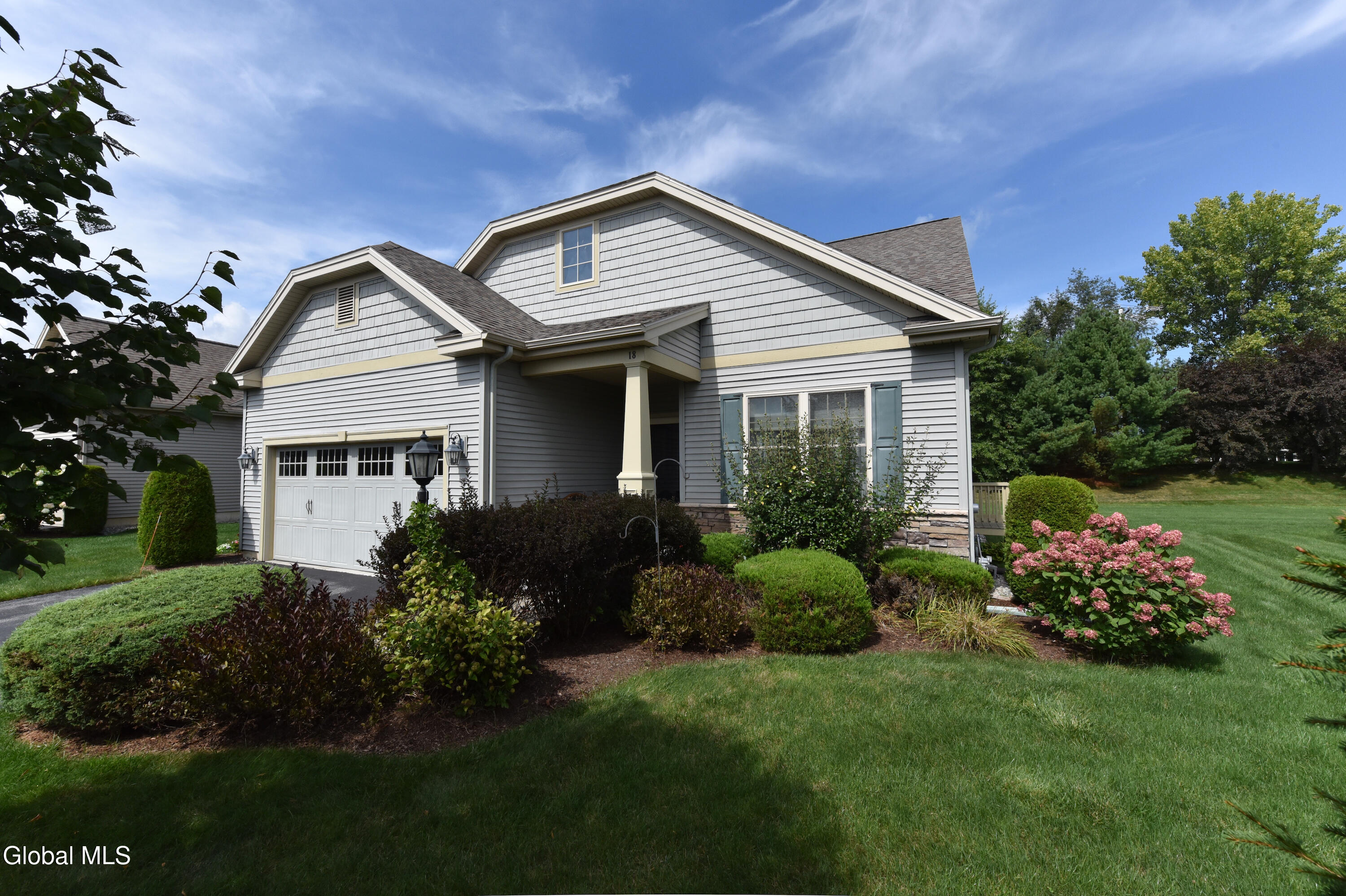 18 Meldon Circle — photo