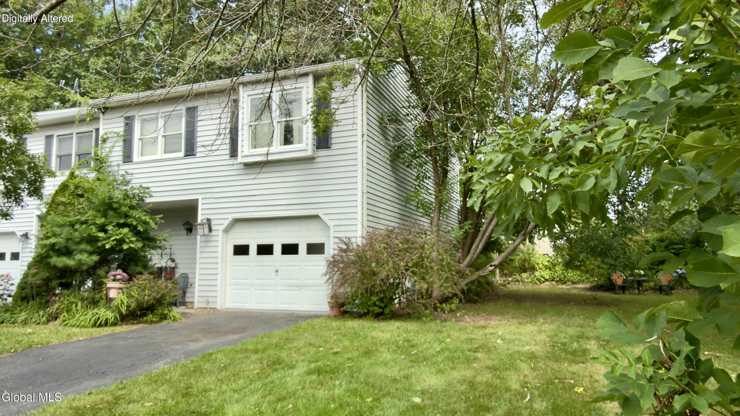 1 Clubhouse Drive — photo