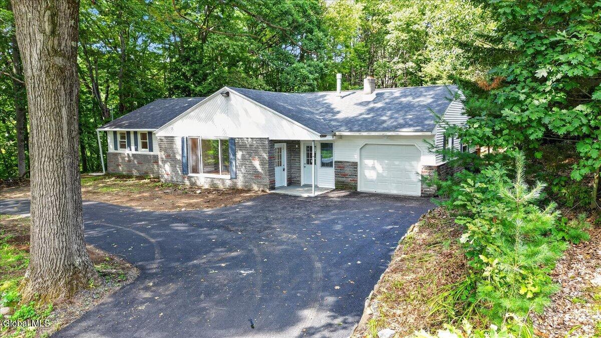 2234 Call Street — photo
