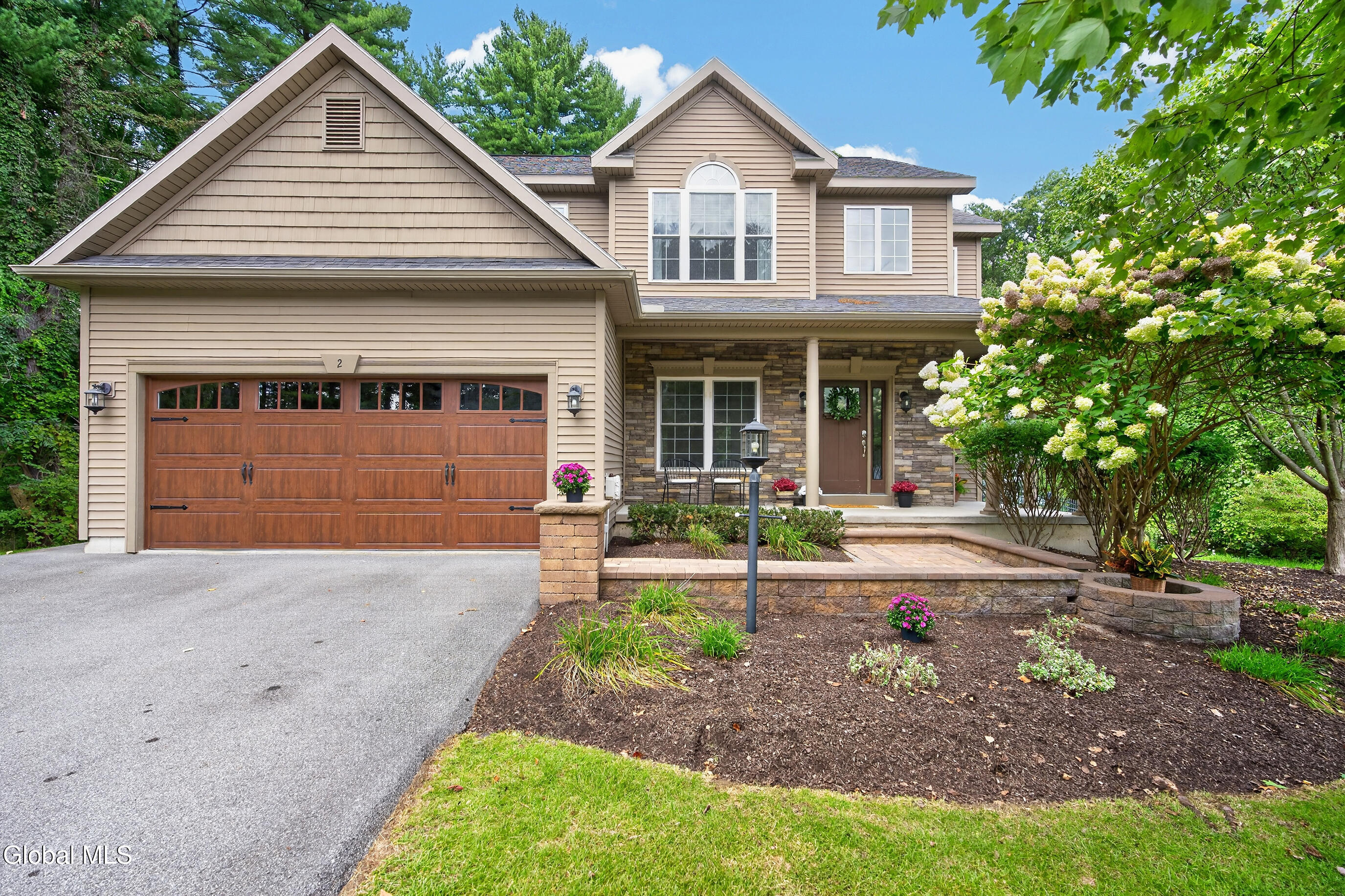 2 Lussier Drive — photo