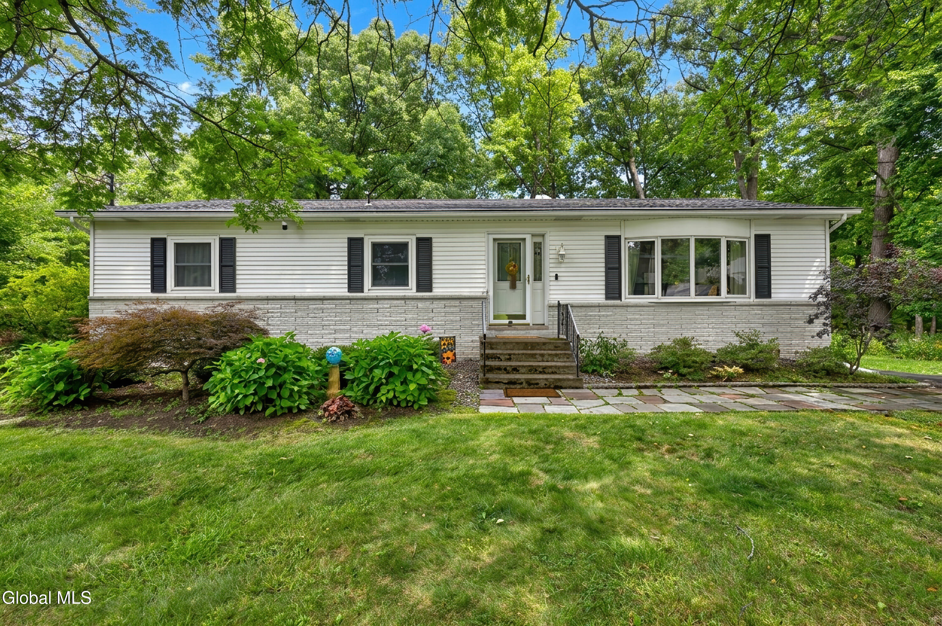 73 Elm Street — photo