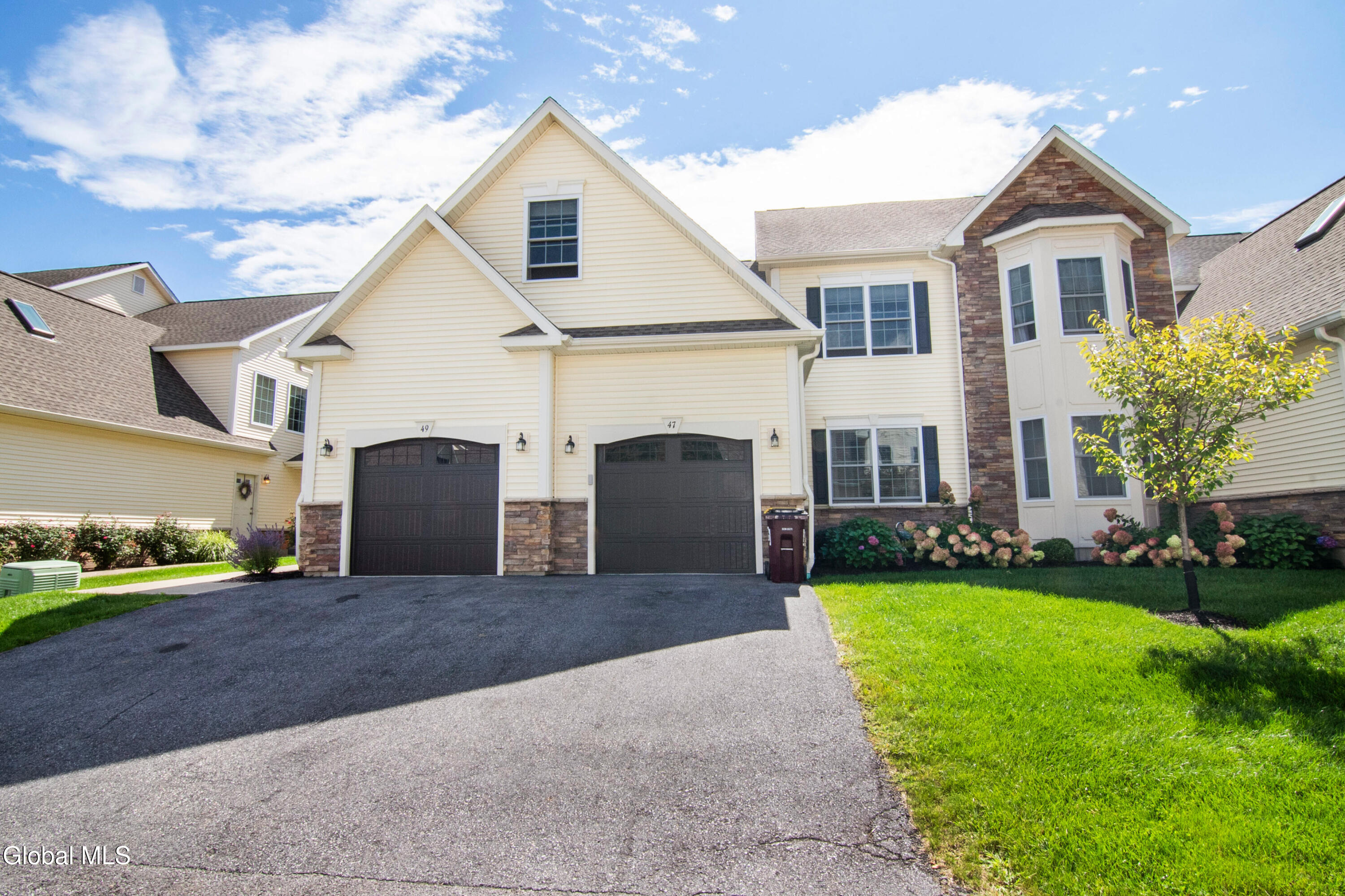 49 Cornerstone Drive — photo